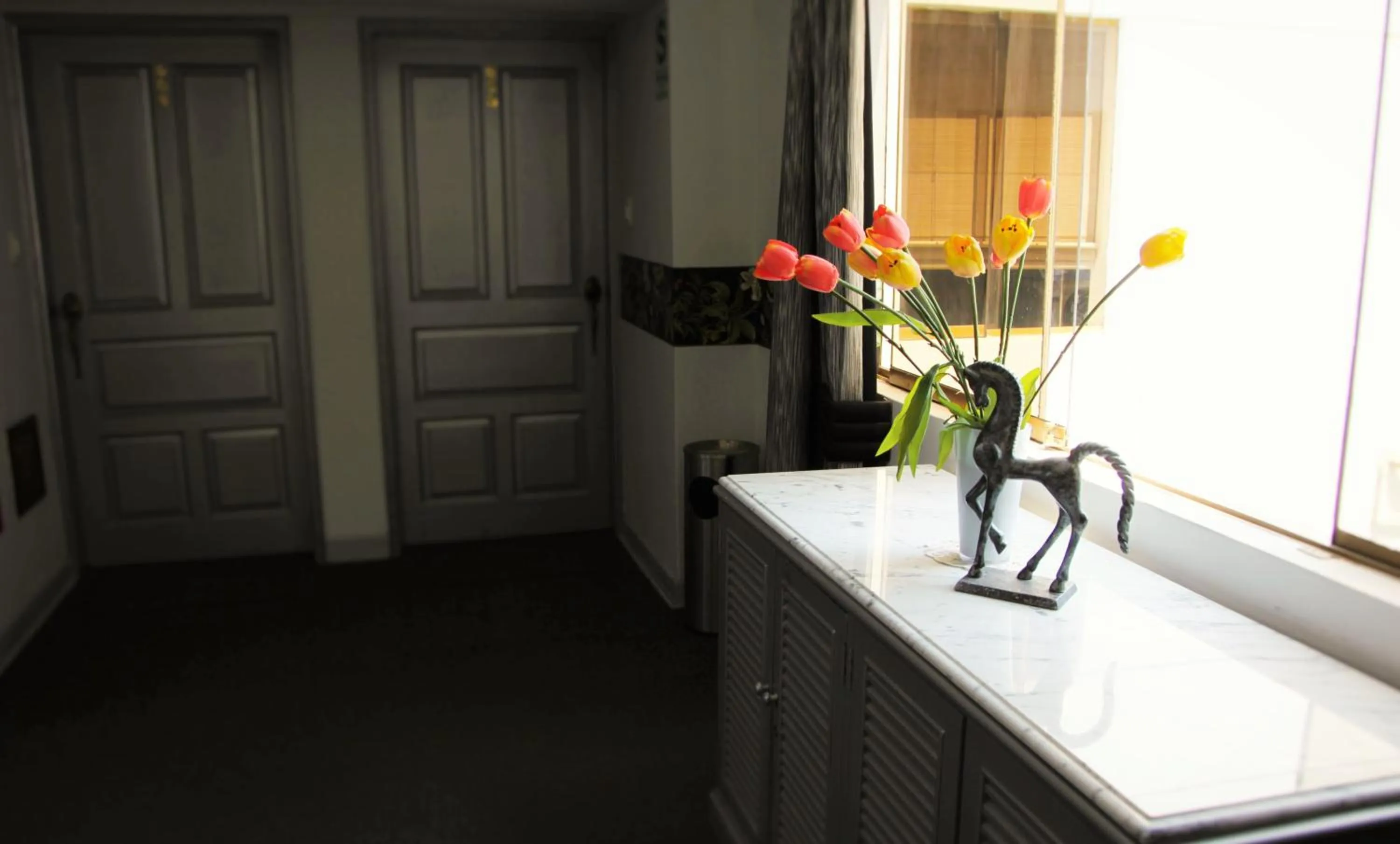 Decorative detail in Daniel's Apart Hotel