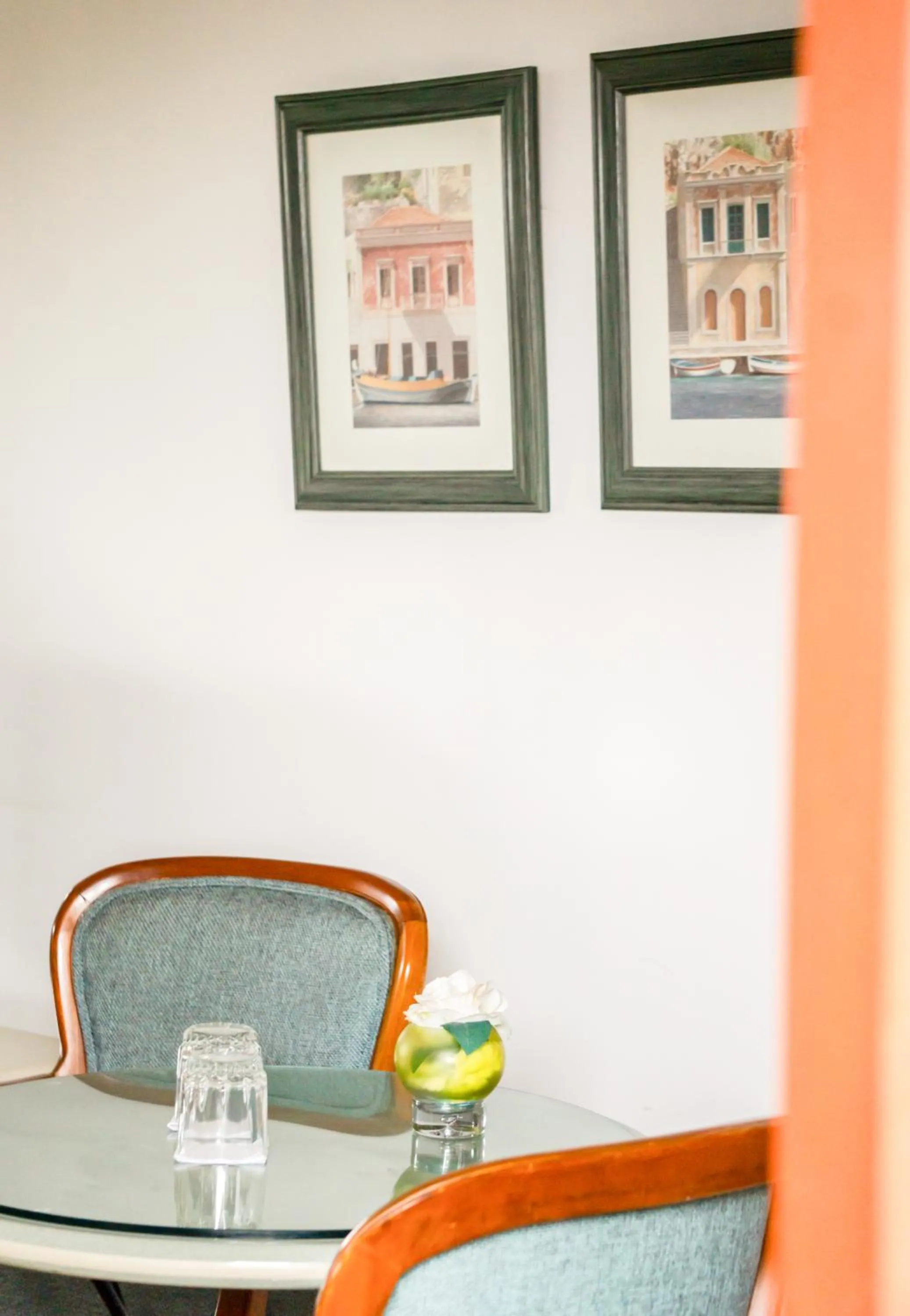 Living room in Daniel's Apart Hotel