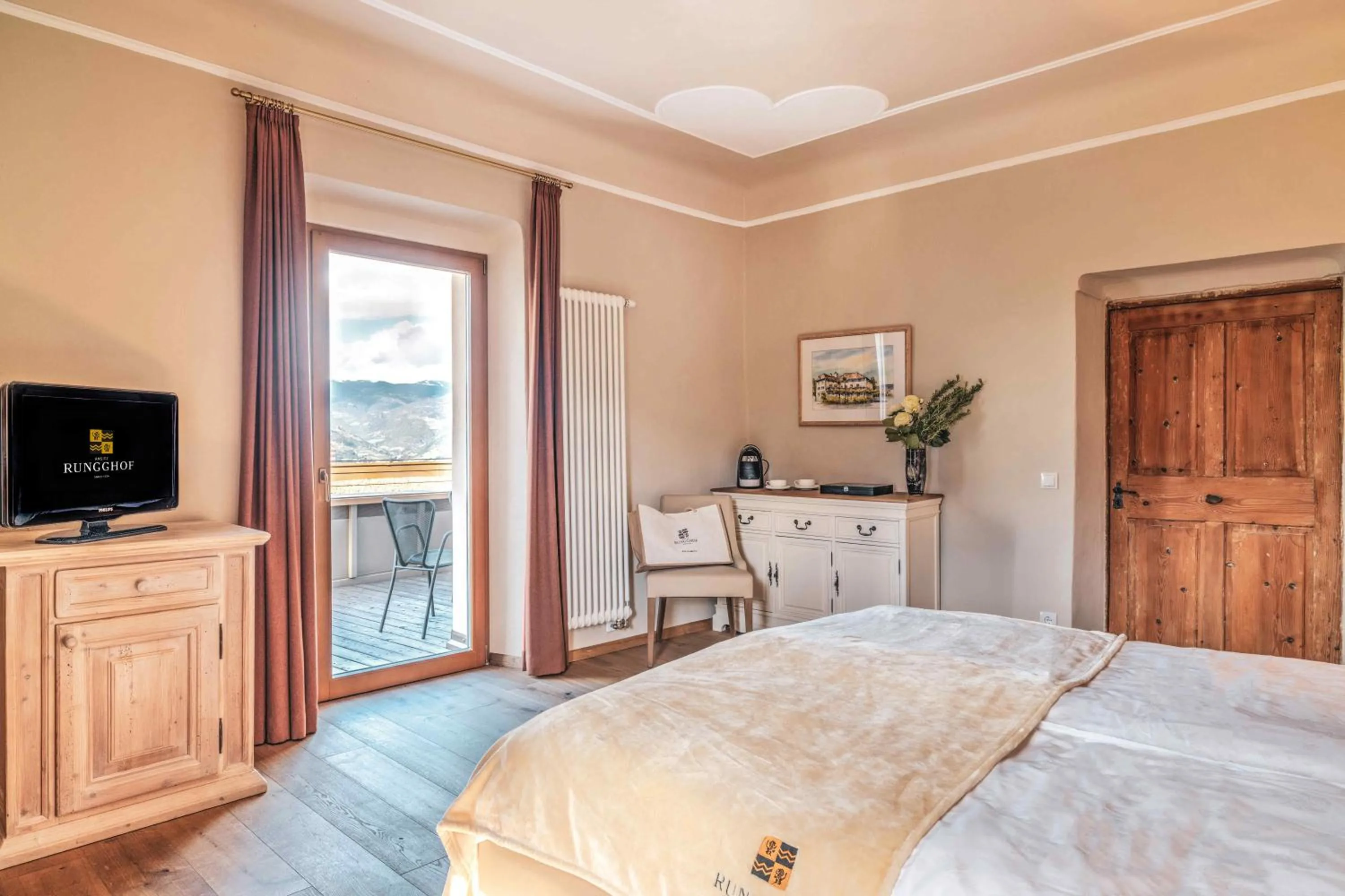 Bed in Hotel Ansitz Rungghof