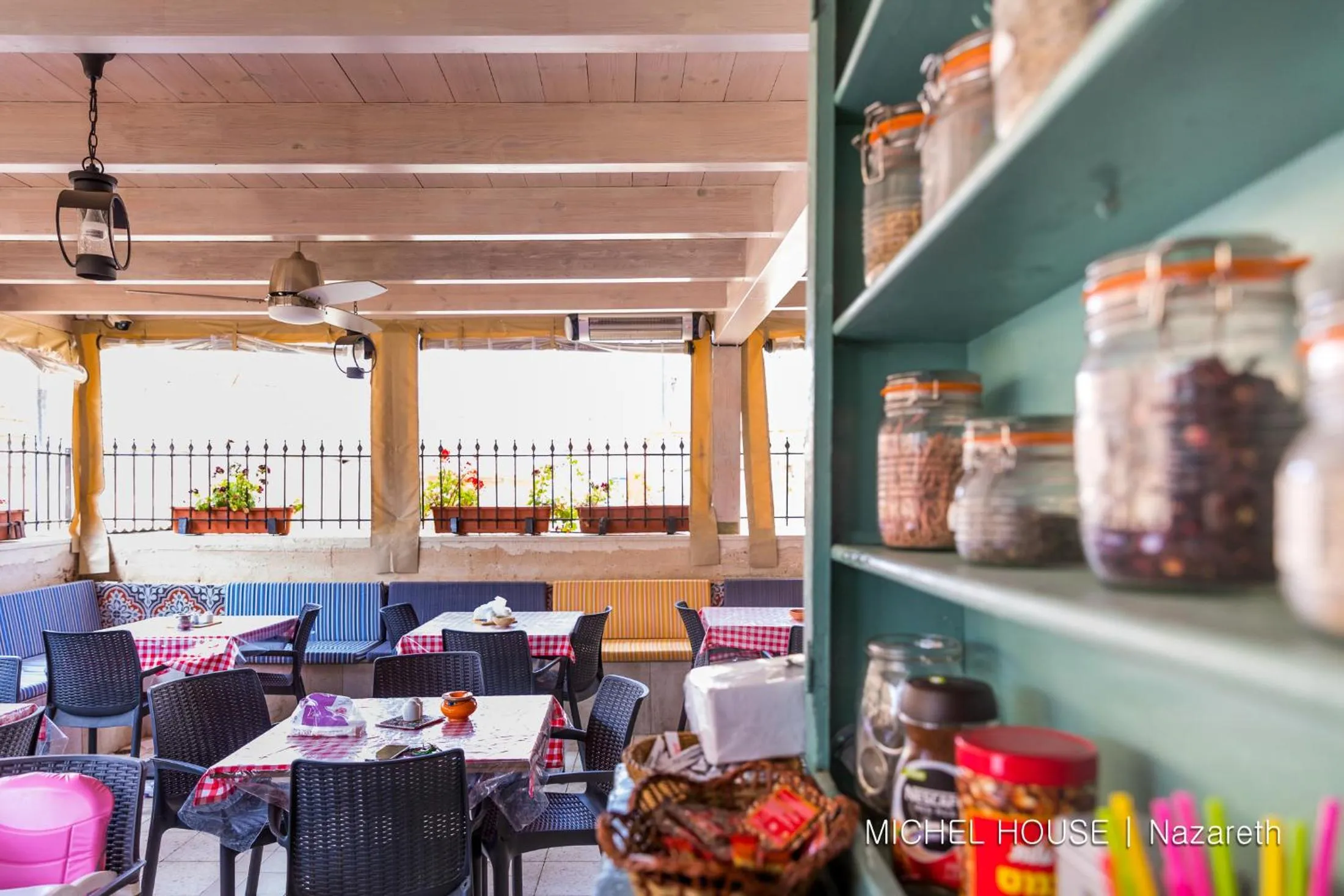 Restaurant/places to eat in Michel House