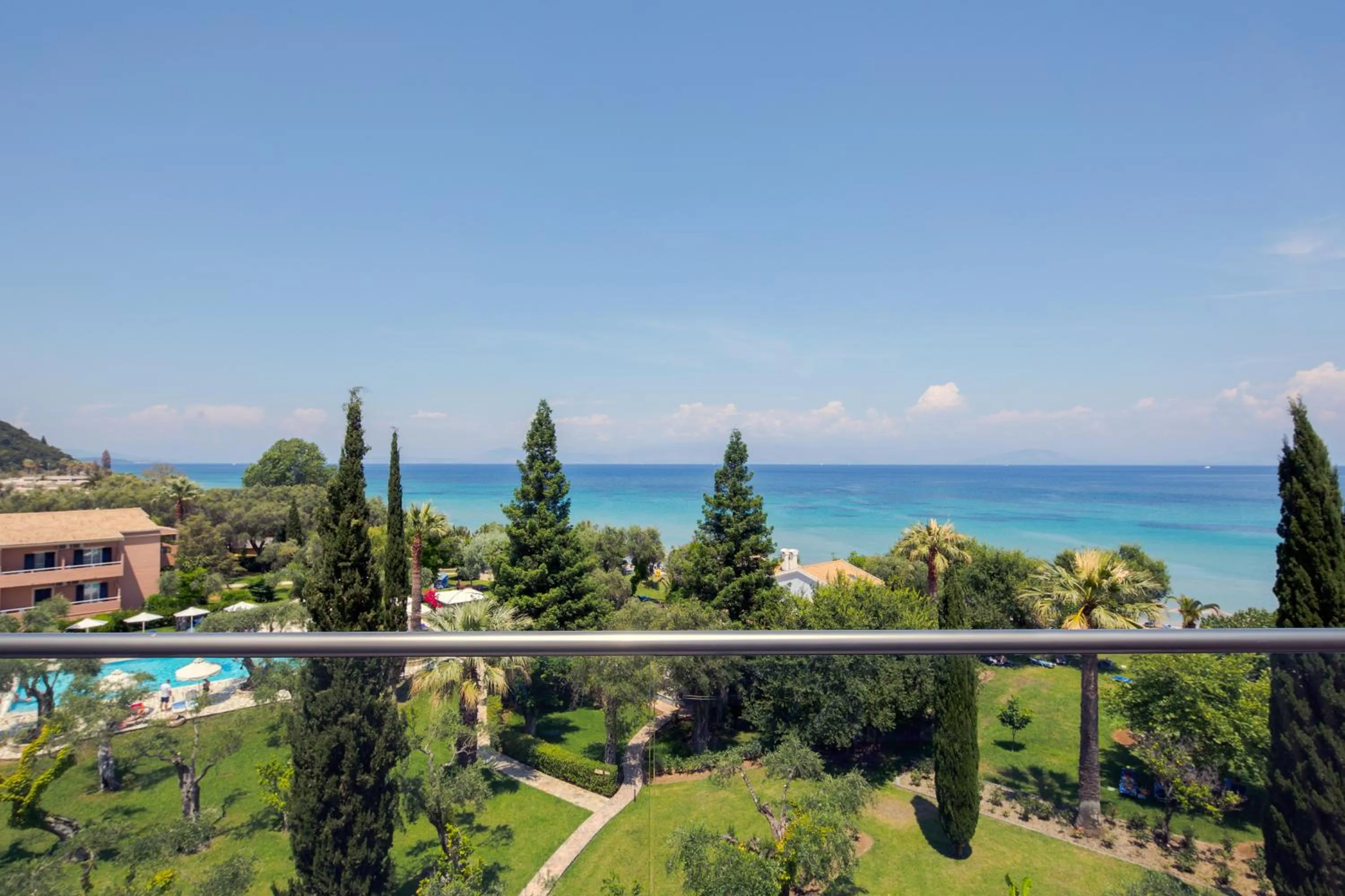 Garden in Delfinia Hotel