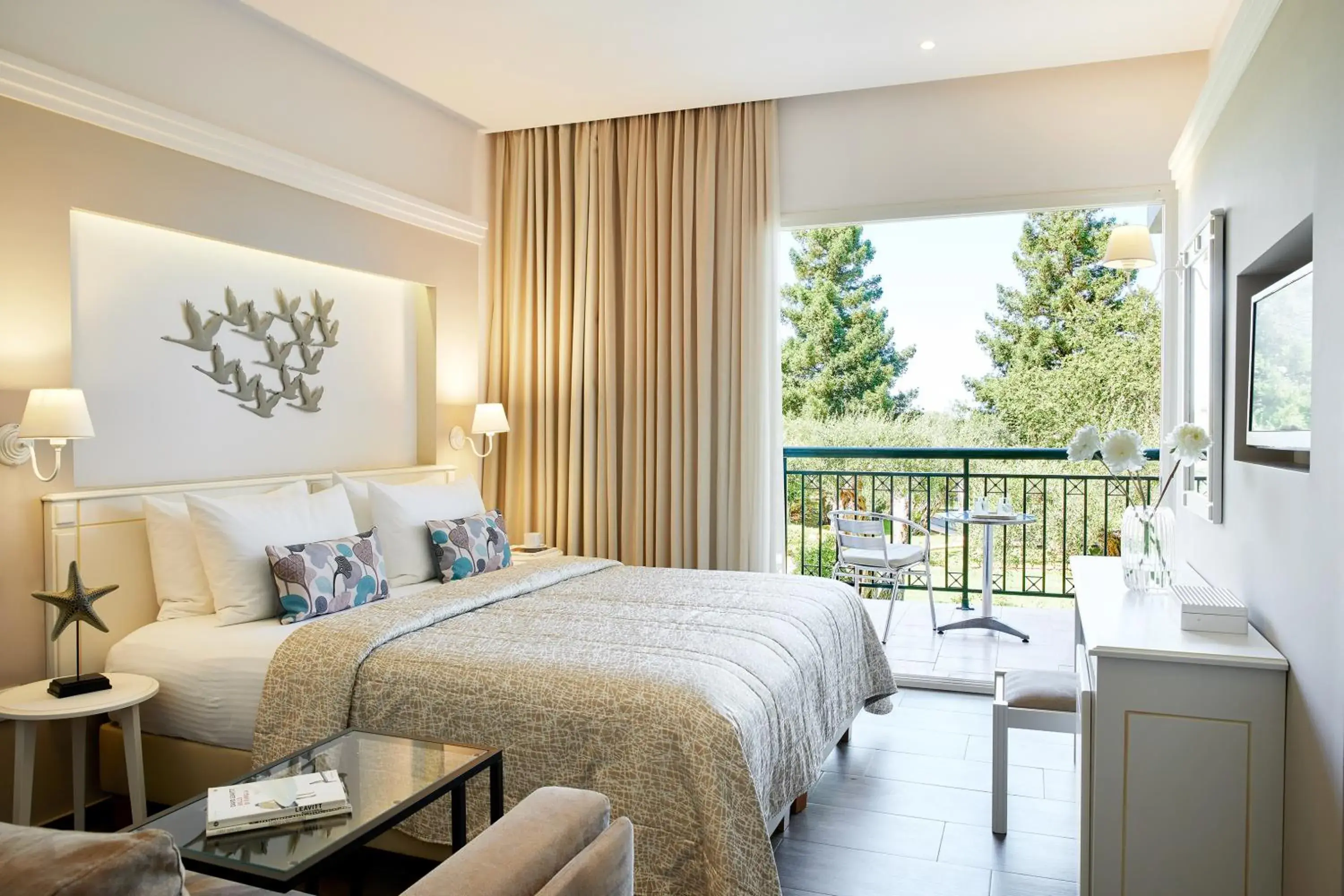 Superior Double or Twin Room with Garden View in Delfinia Hotel Superior Double or Twin Room with Garden View in Delfinia Hotel