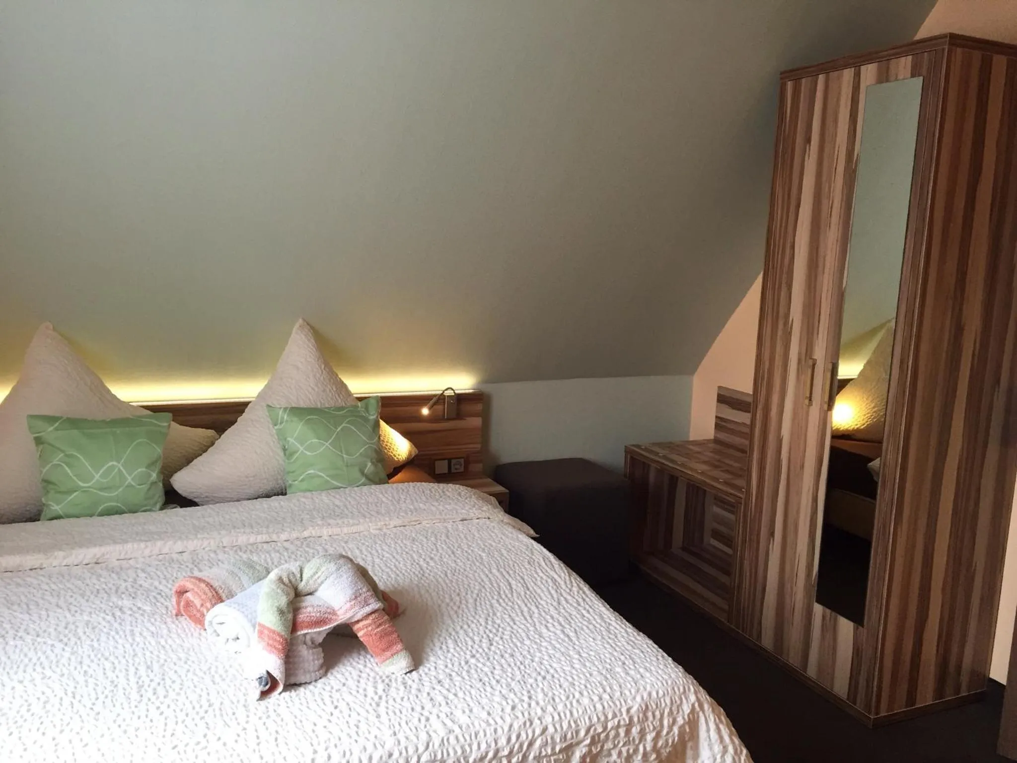 Photo of the whole room, Bed in Hotel Meereswoge