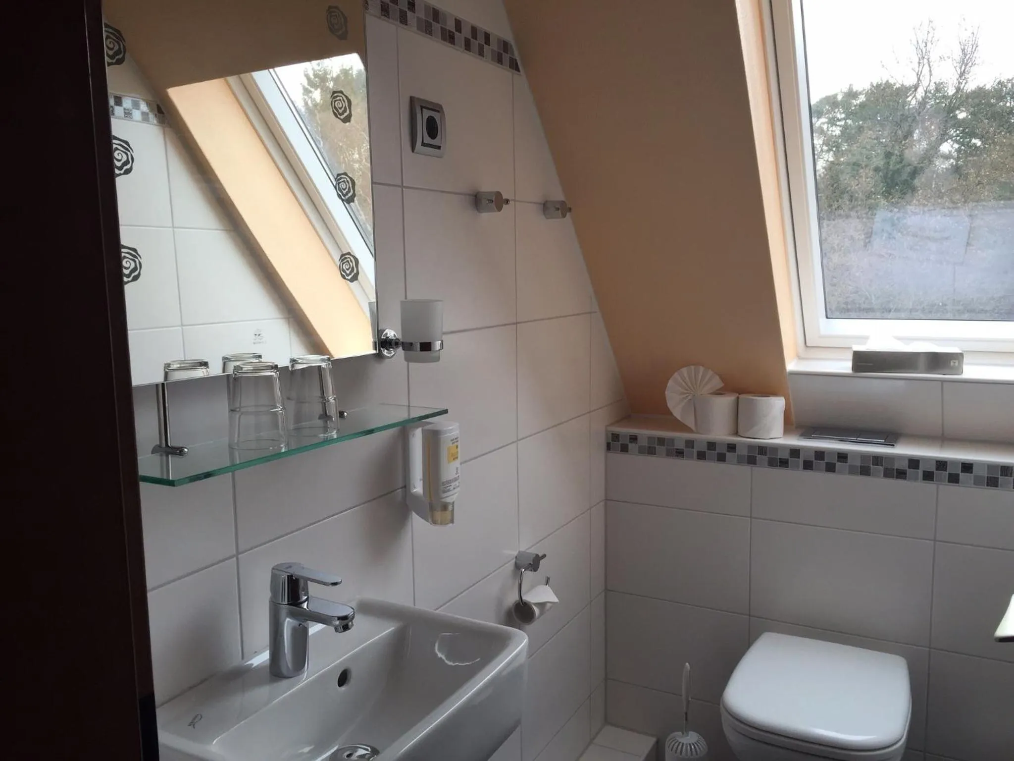 Photo of the whole room in Hotel Meereswoge