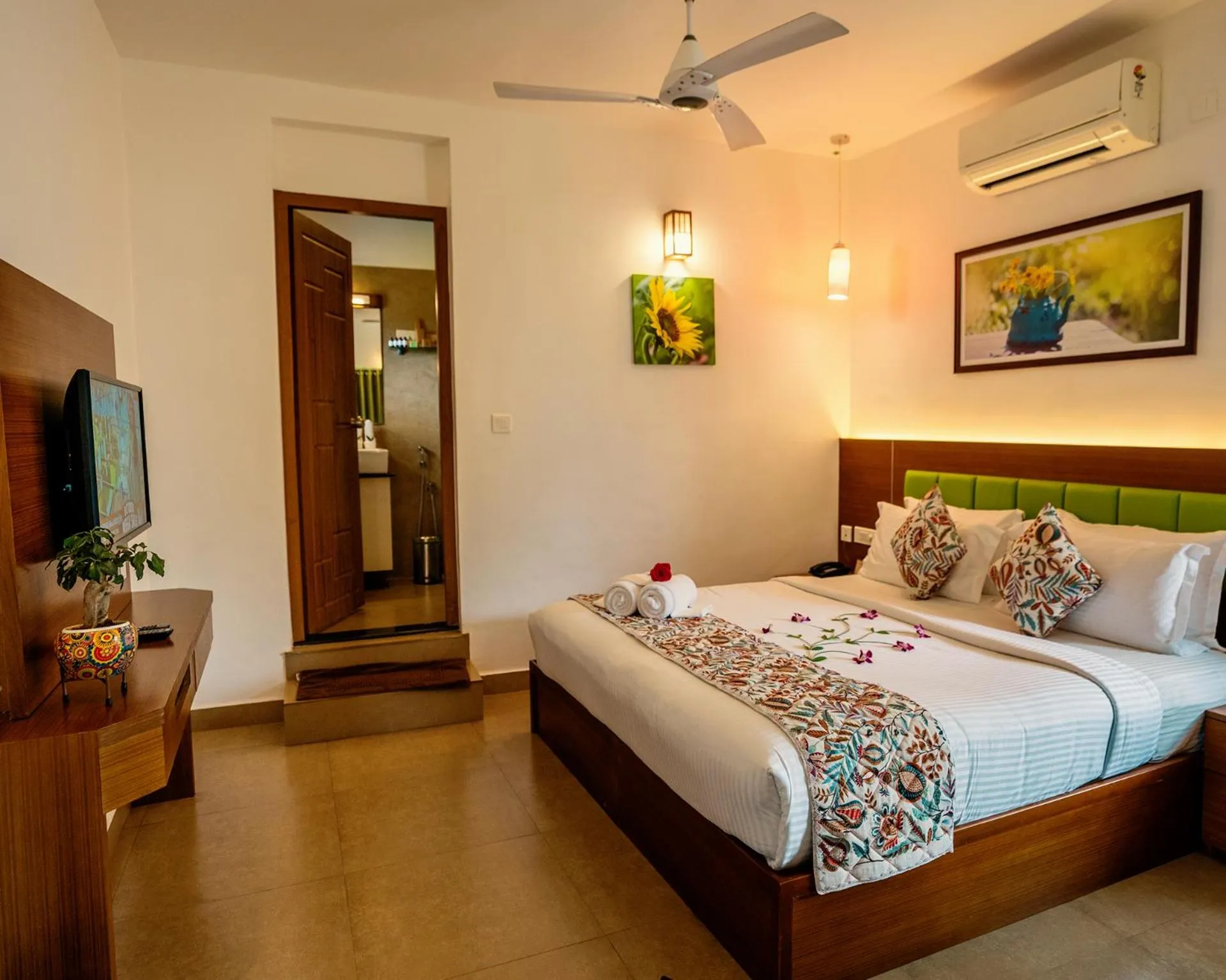 Bedroom, Bed in The Leaf Munnar