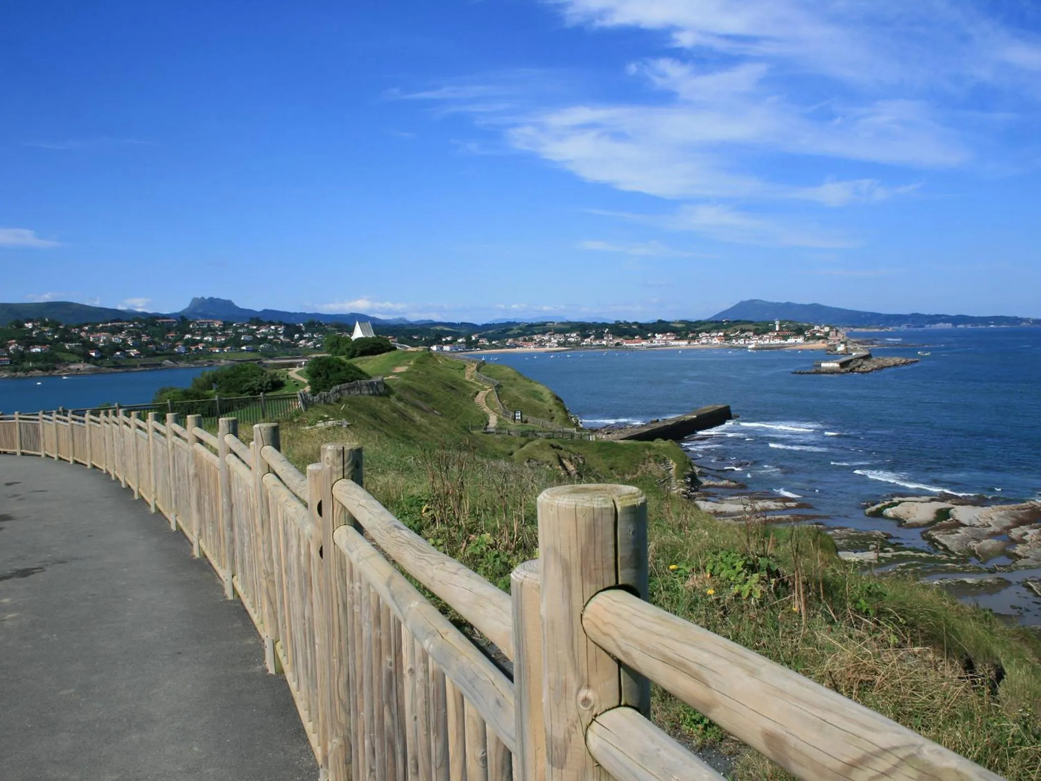 Nearby landmark in Hotel Les Almadies - Coeur de Ville