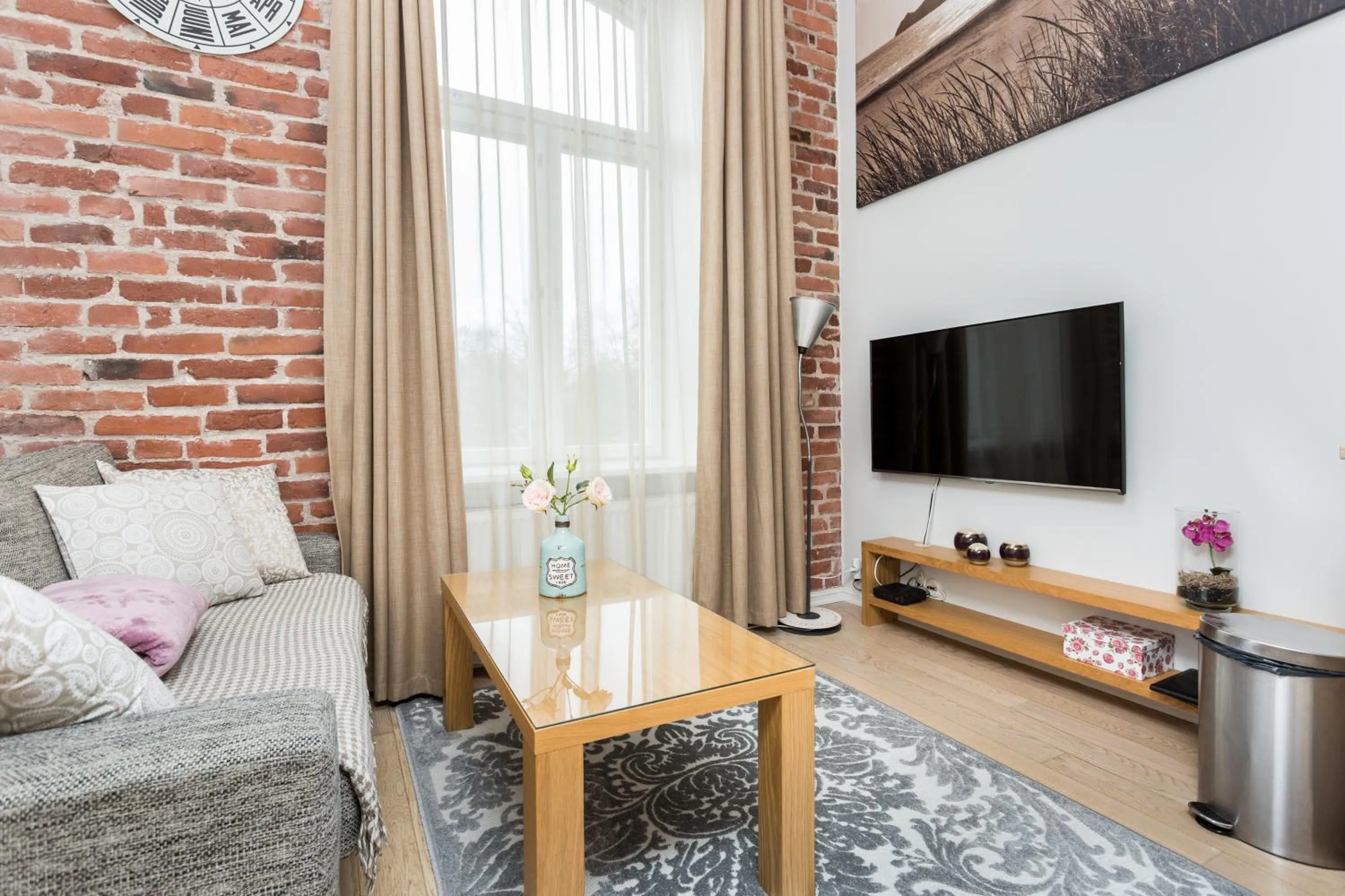 Photo of the whole room in Angleterre Apartments