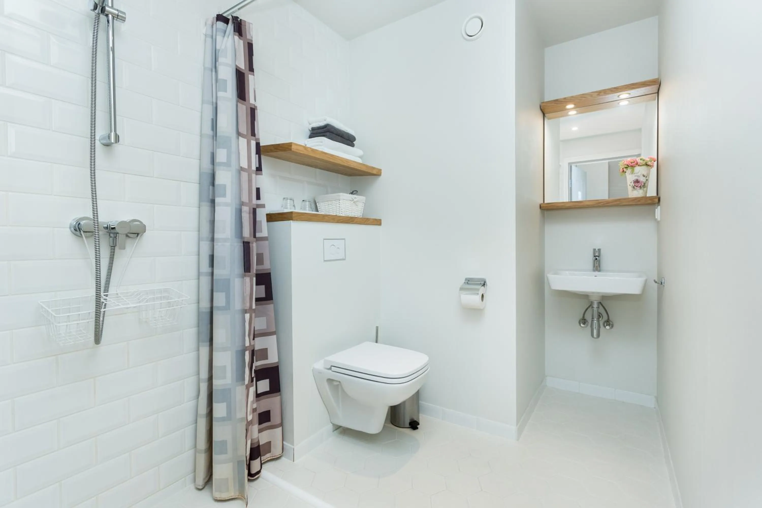 Photo of the whole room in Angleterre Apartments