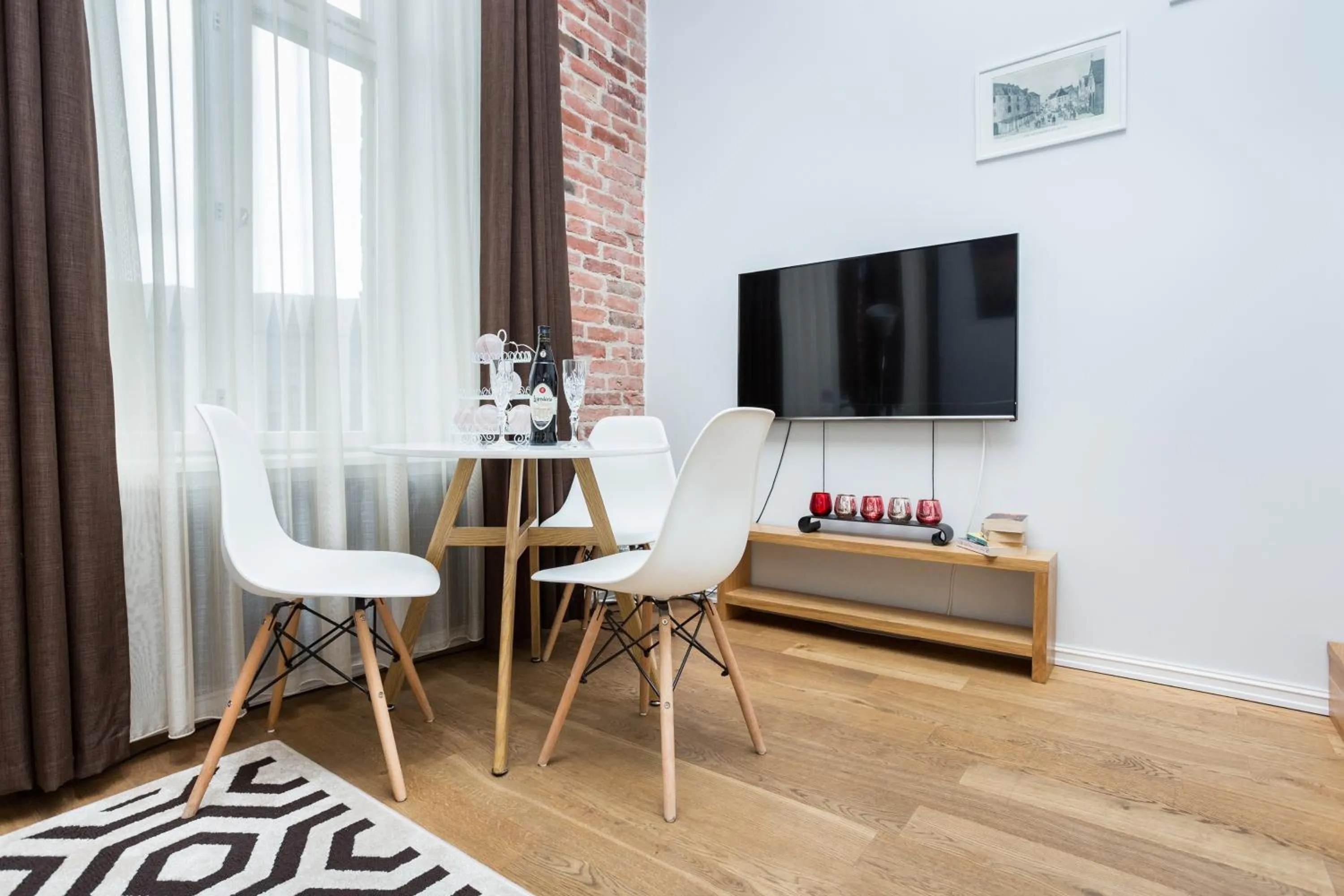 Photo of the whole room in Angleterre Apartments