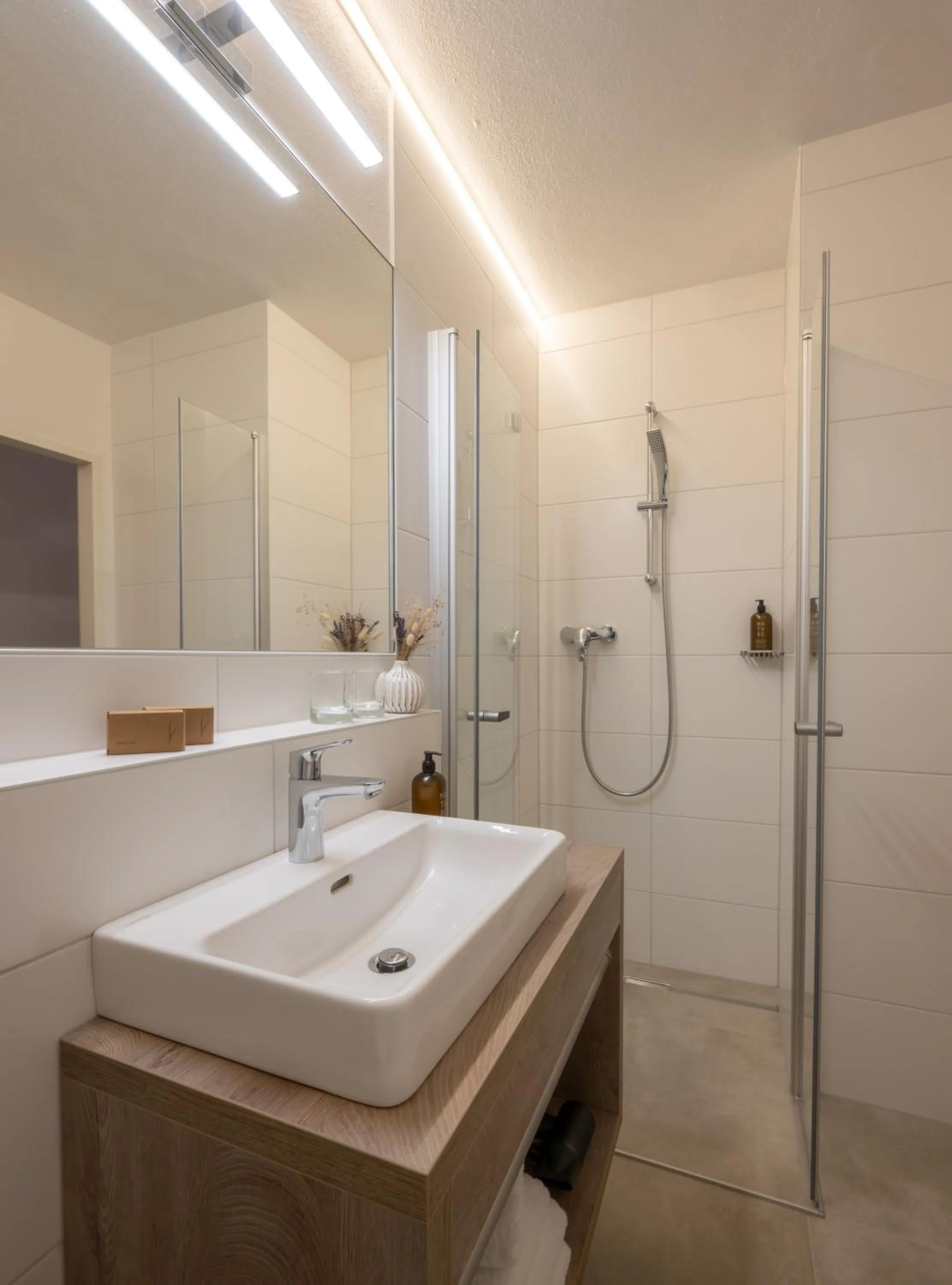 Bathroom in Familienhotel Botenwirt