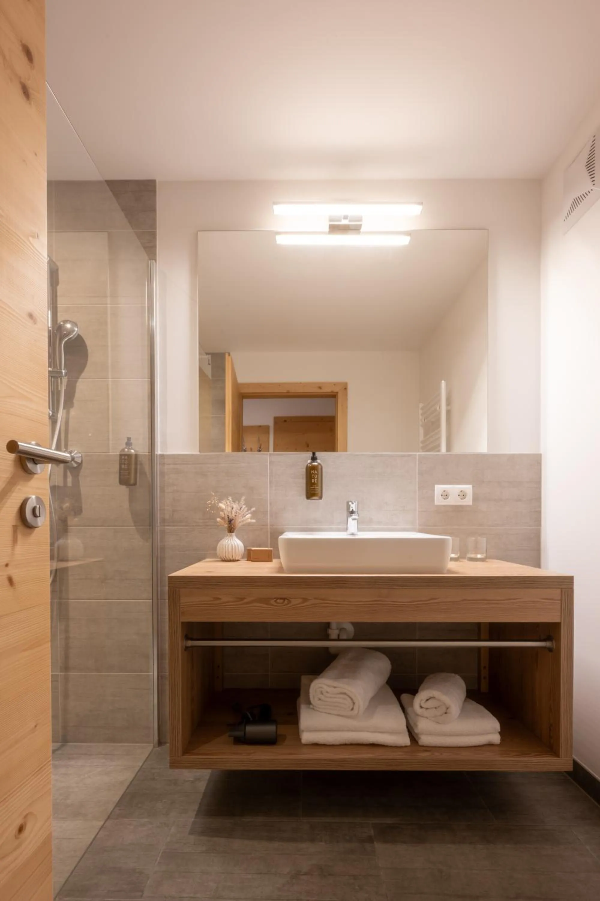 Bathroom in Familienhotel Botenwirt