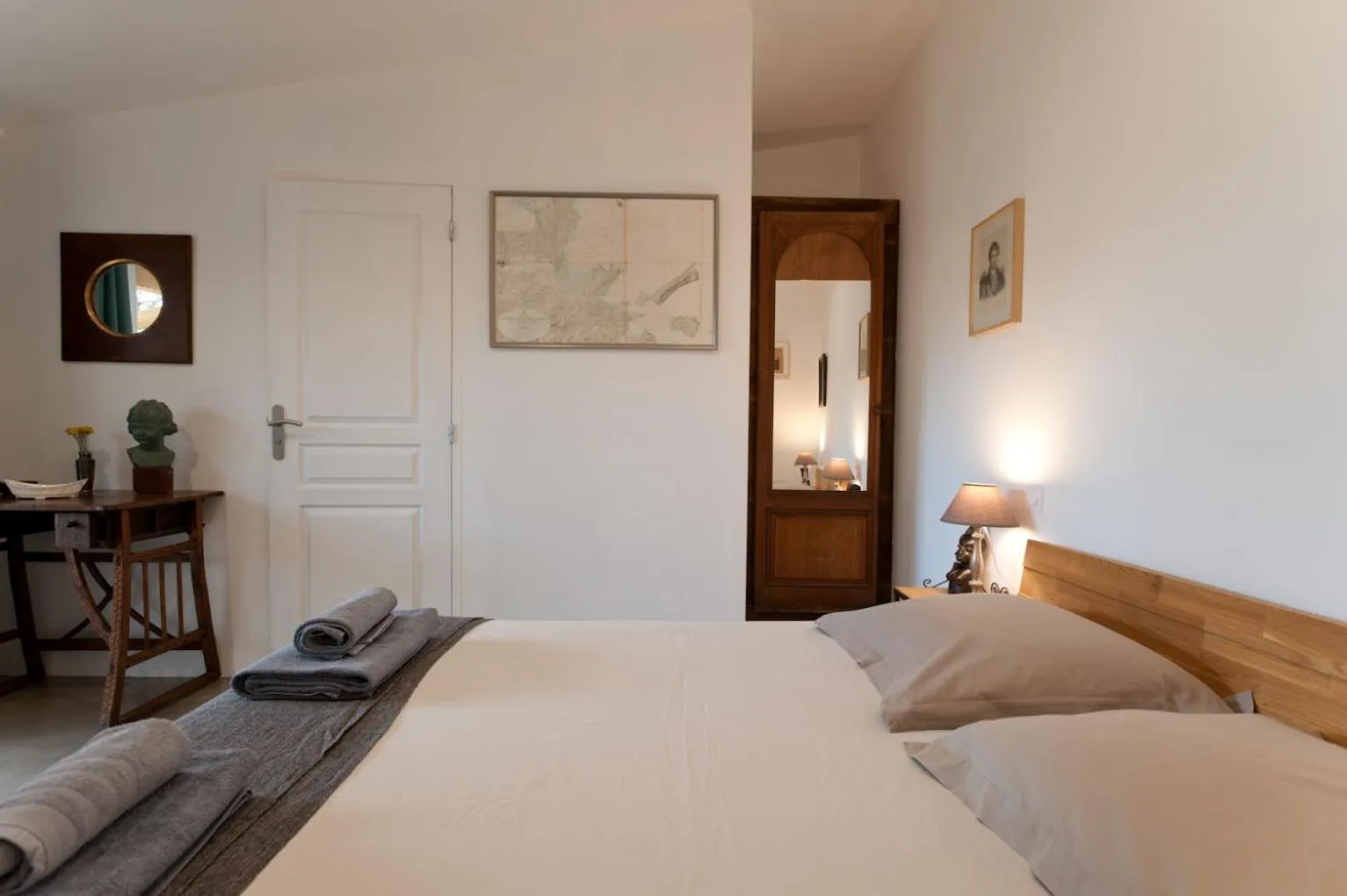 Bed in Maison Tavolara