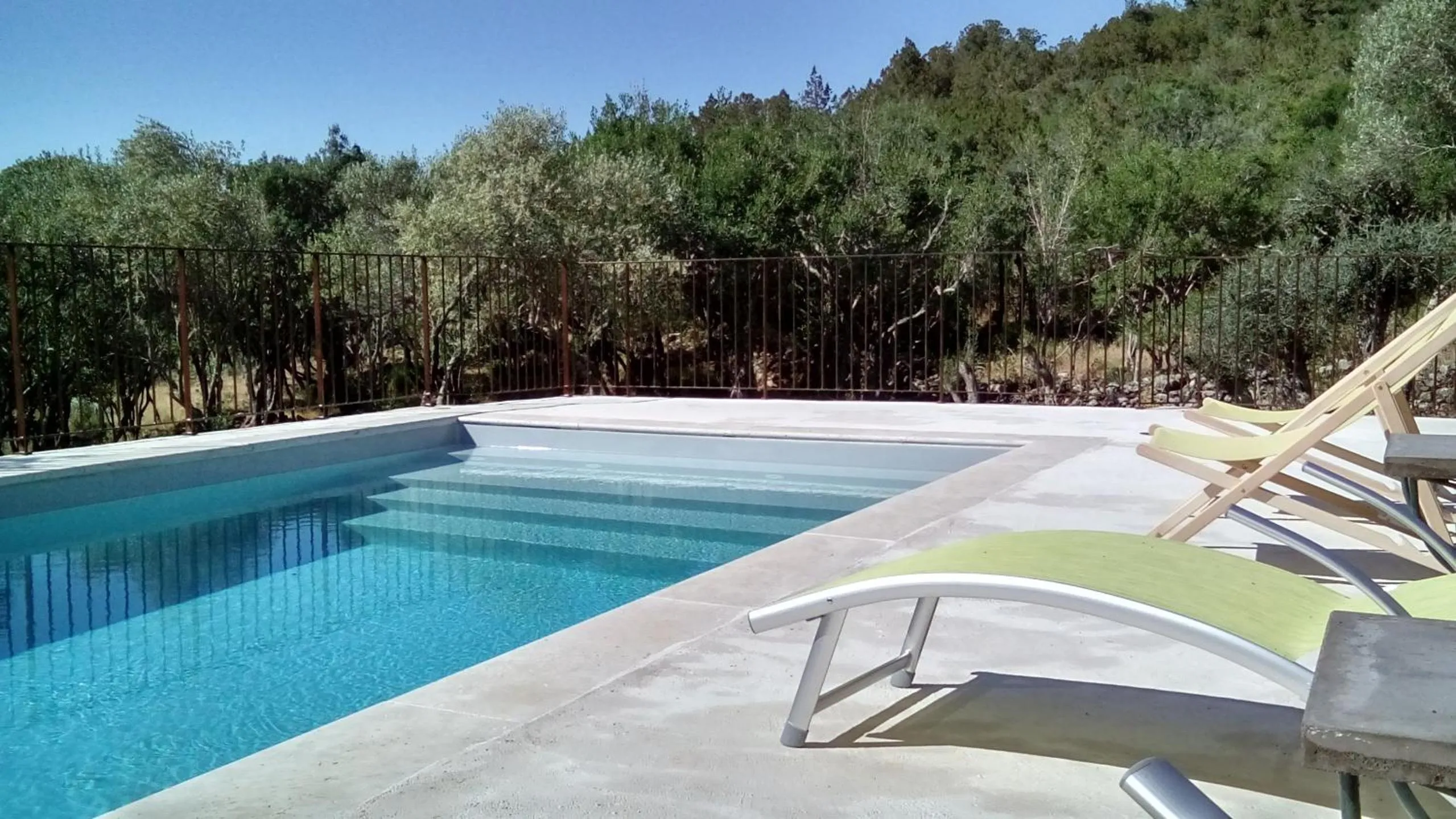 Pool view in Maison Tavolara