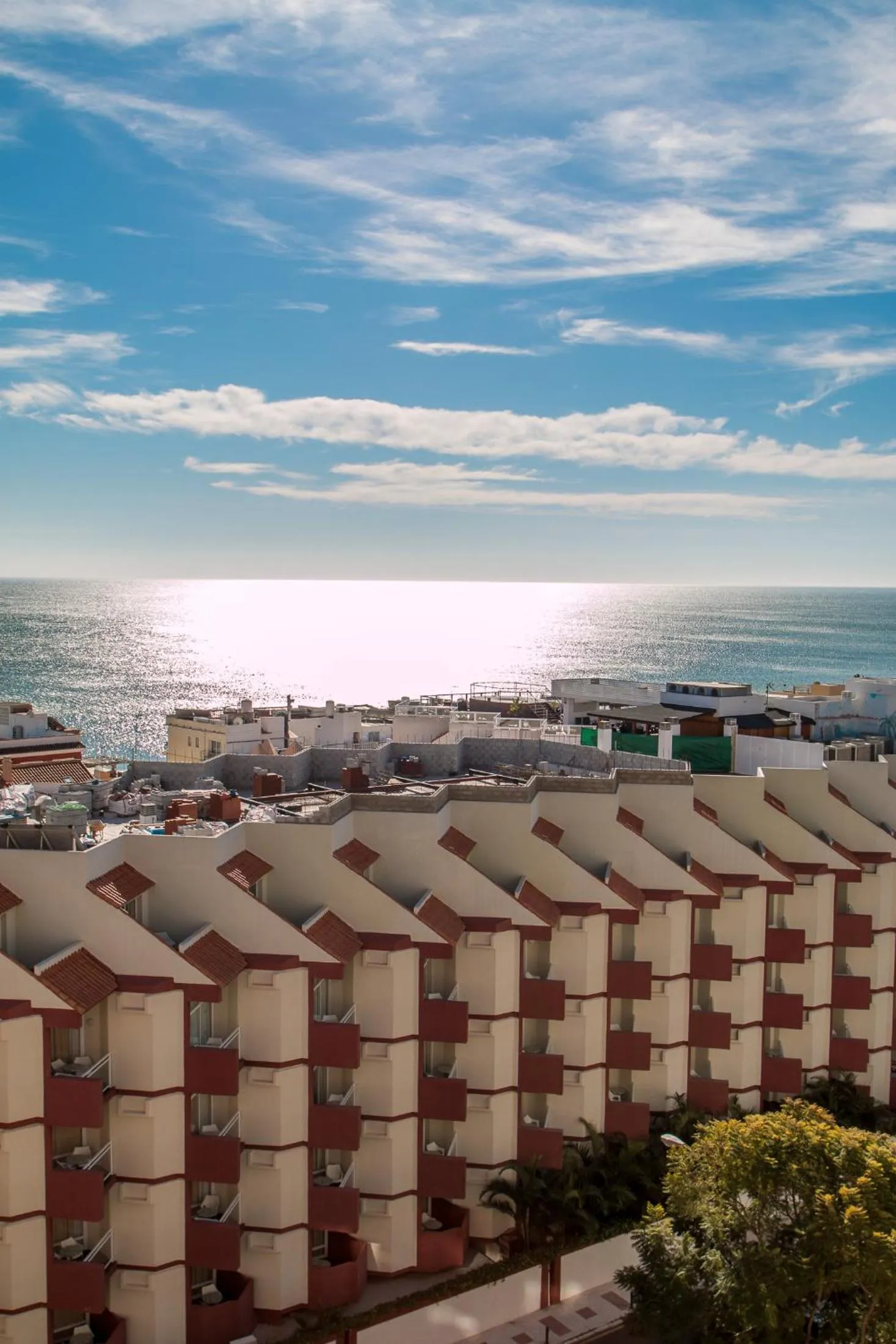 Sea view in Palm Beach Club Apartamentos Carihuela