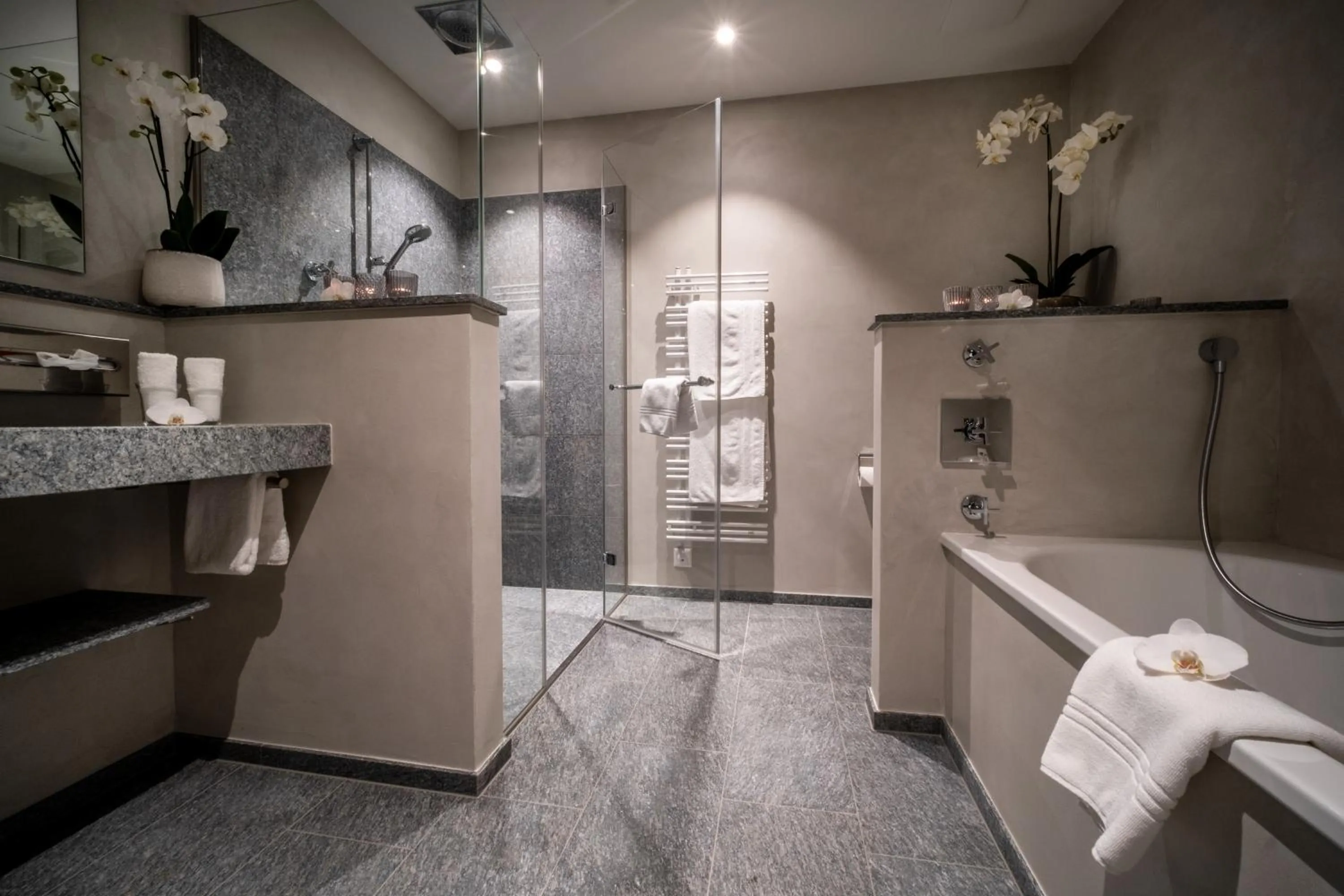 Bathroom in Golf- & Sporthotel Hof Maran