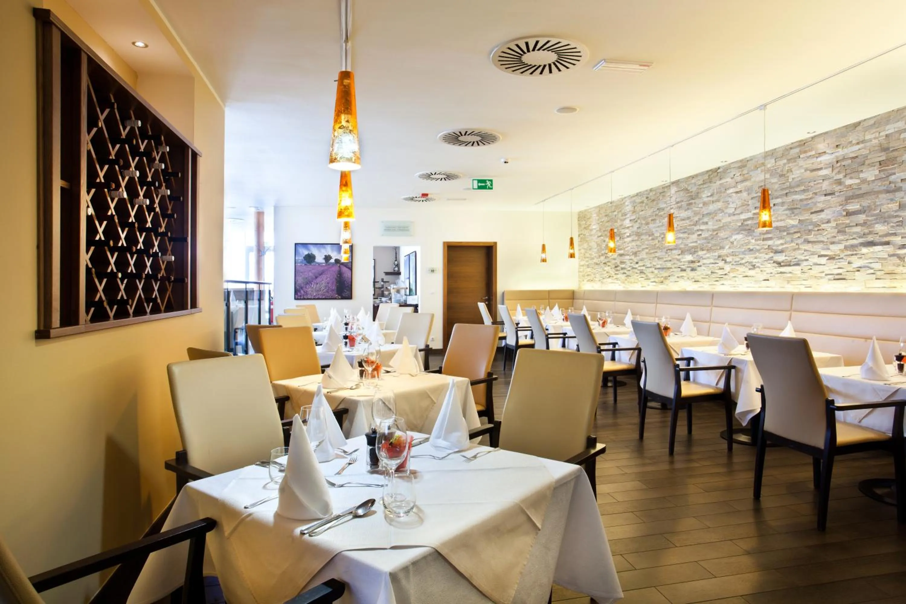 Restaurant/places to eat in Casino & Hotel ADMIRAL Kozina