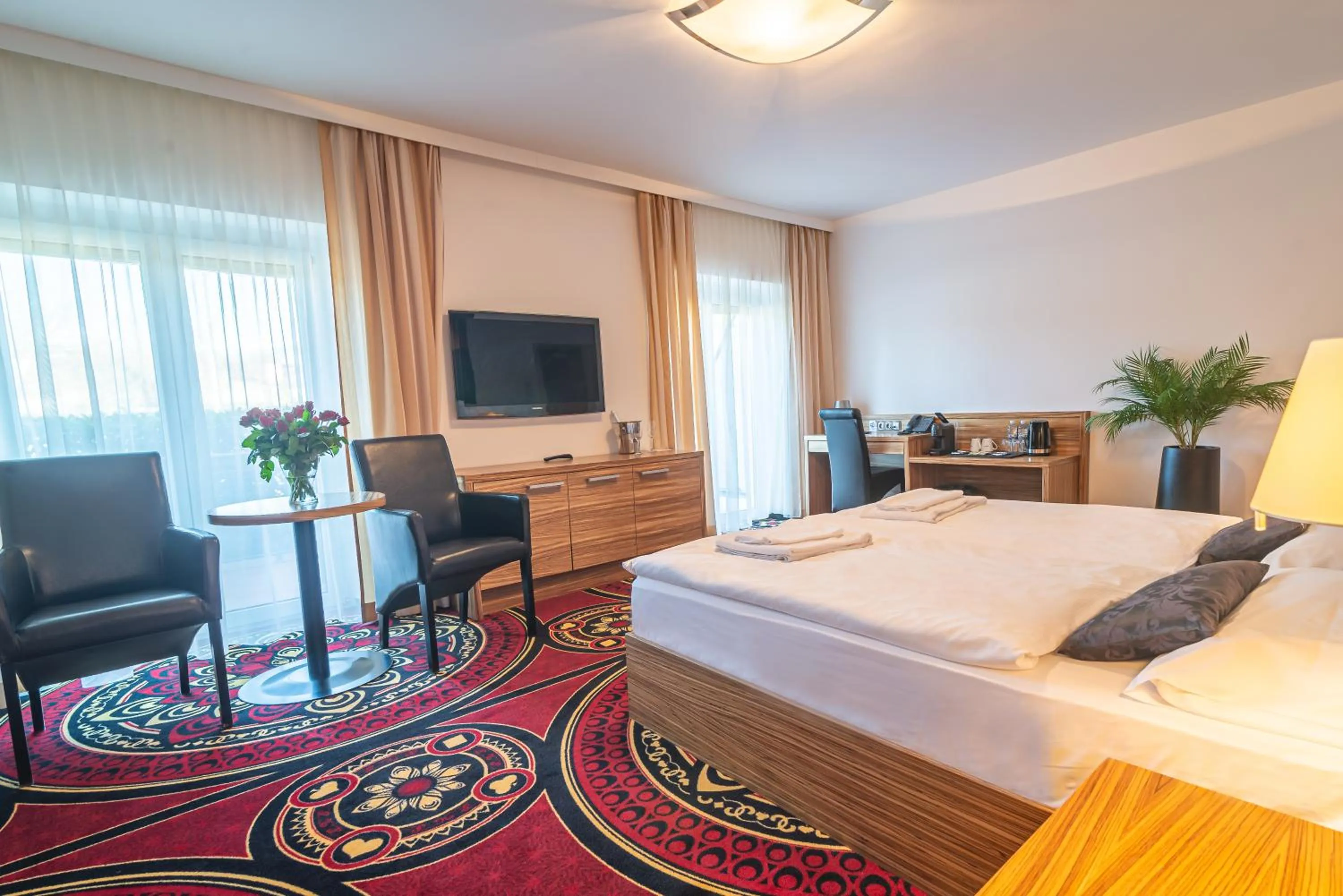 Living room, Bed in Casino & Hotel ADMIRAL Kozina