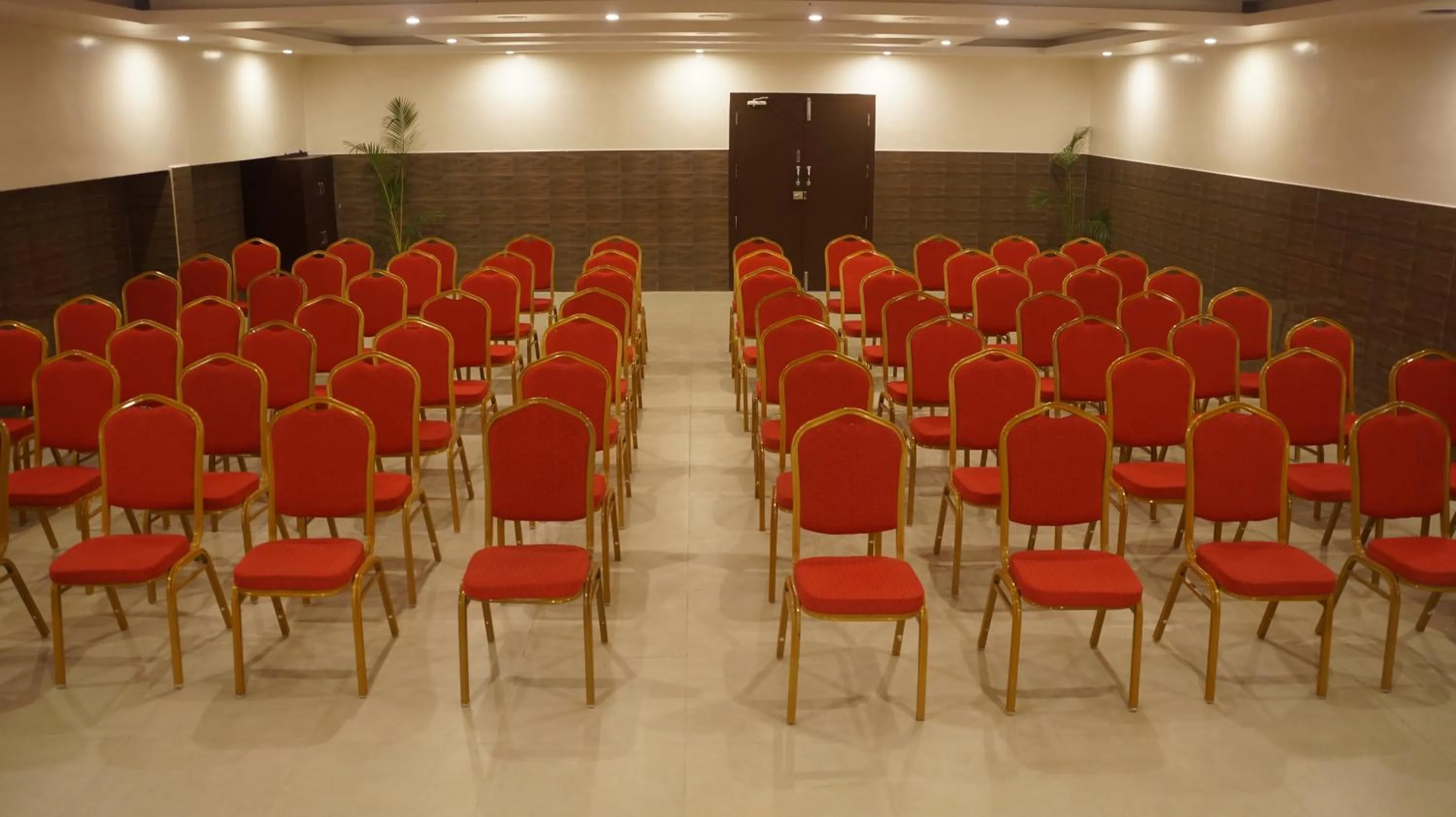 Banquet/Function facilities in Kani Residency Hotel
