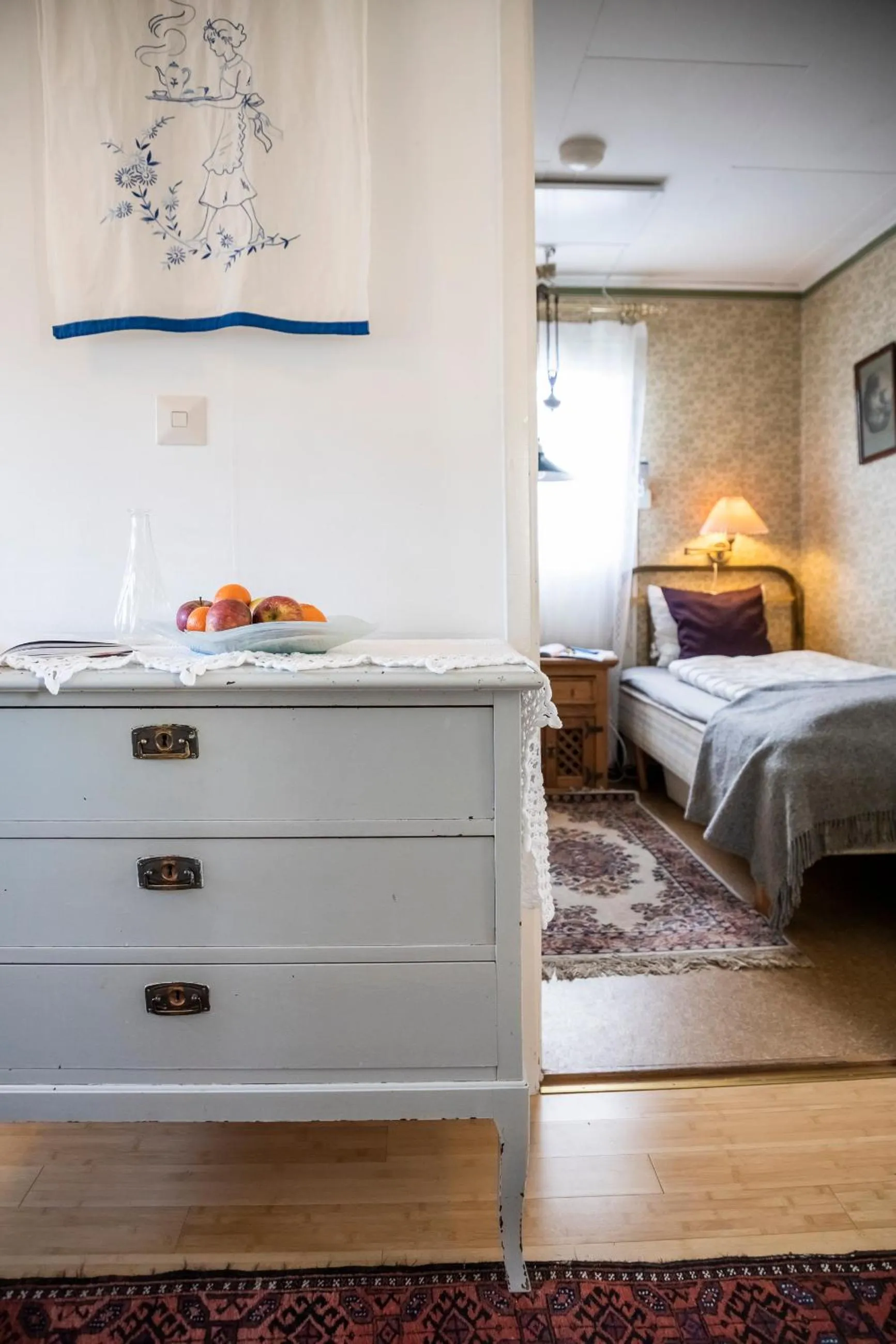 Photo of the whole room, Bed in Skotteksgården Cottages