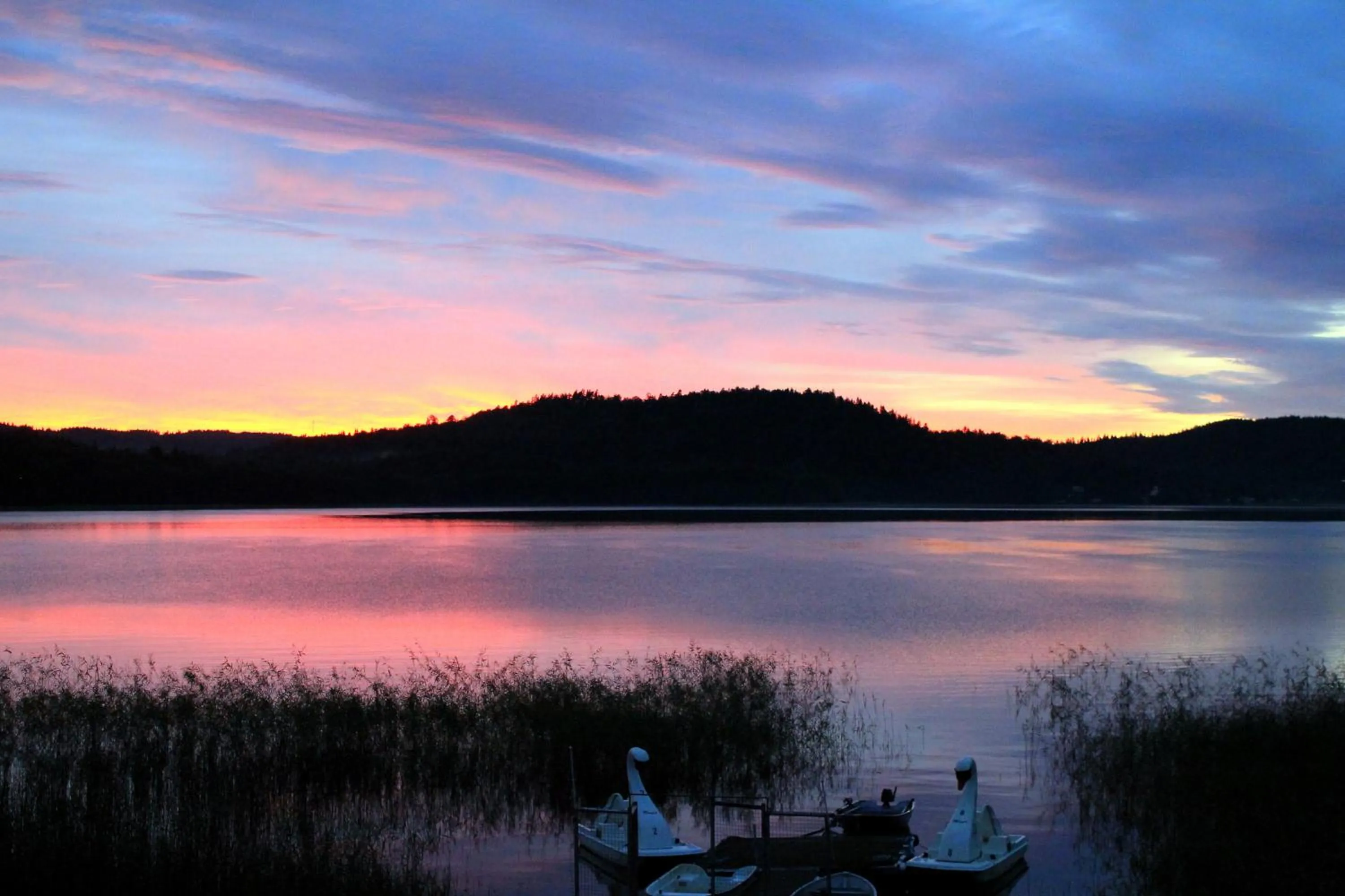 Night in Skotteksgården Cottages