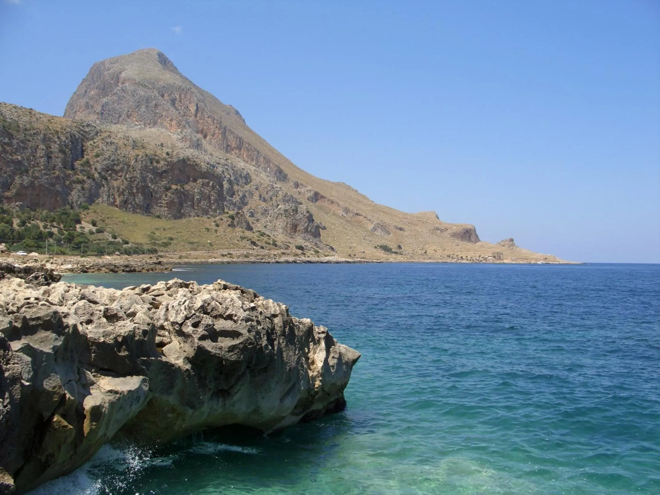 Nearby landmark in Sun Garden