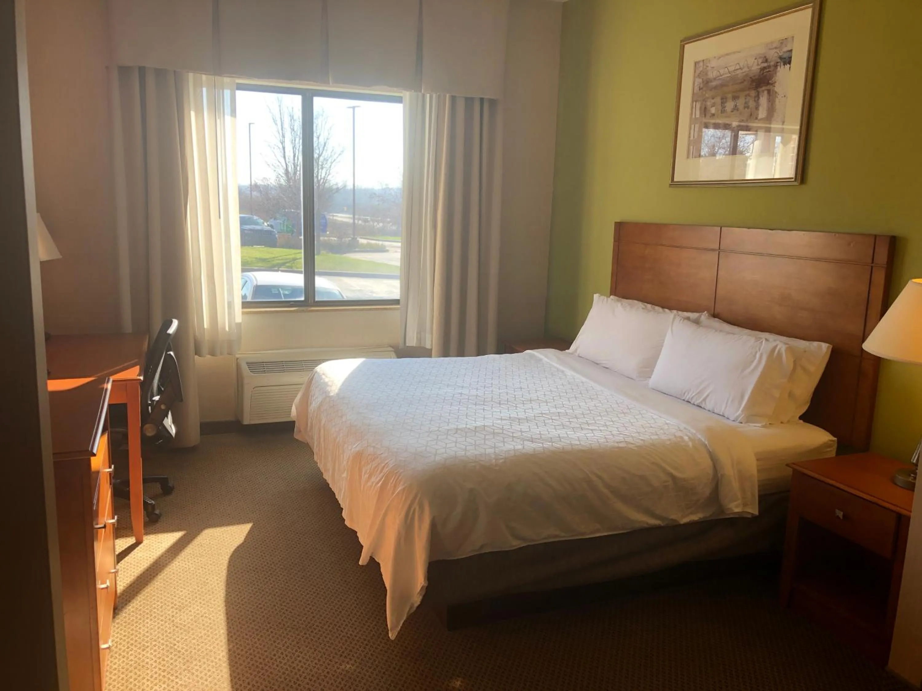 Bed in Holiday Inn Express Hotel & Suites Howell by IHG