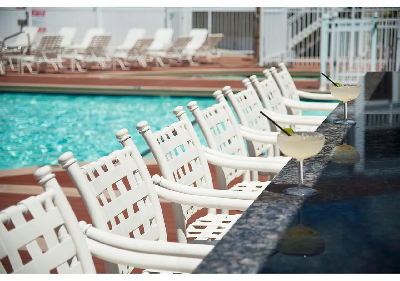 Restaurant/places to eat in Hyannis Harbor Hotel