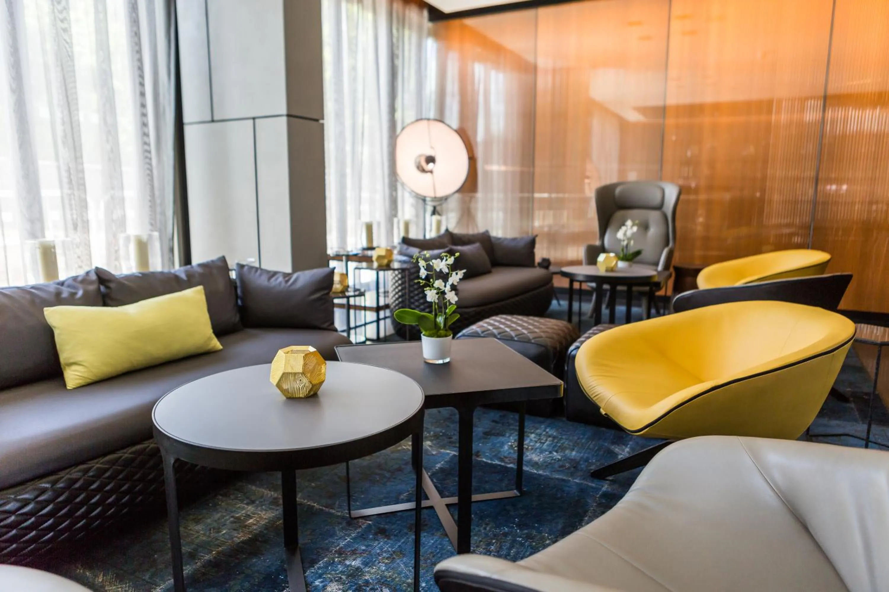 Lobby or reception in Park Plaza London, Park Royal