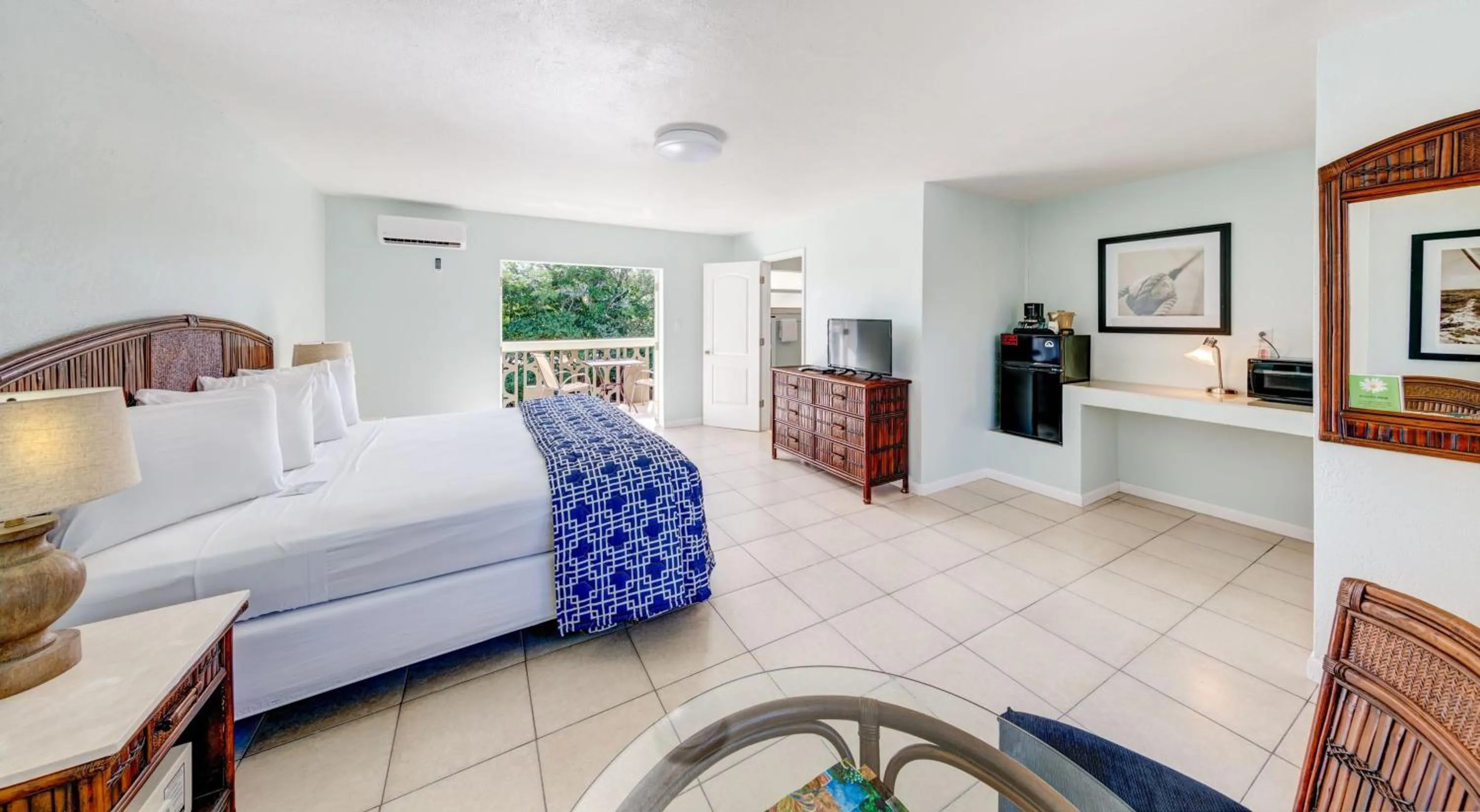 Bed in Creekside Inn