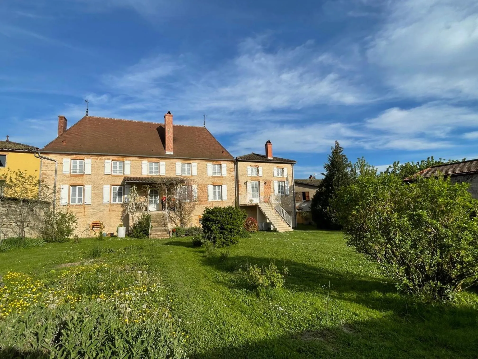 Property building in Le Logis D'Azé