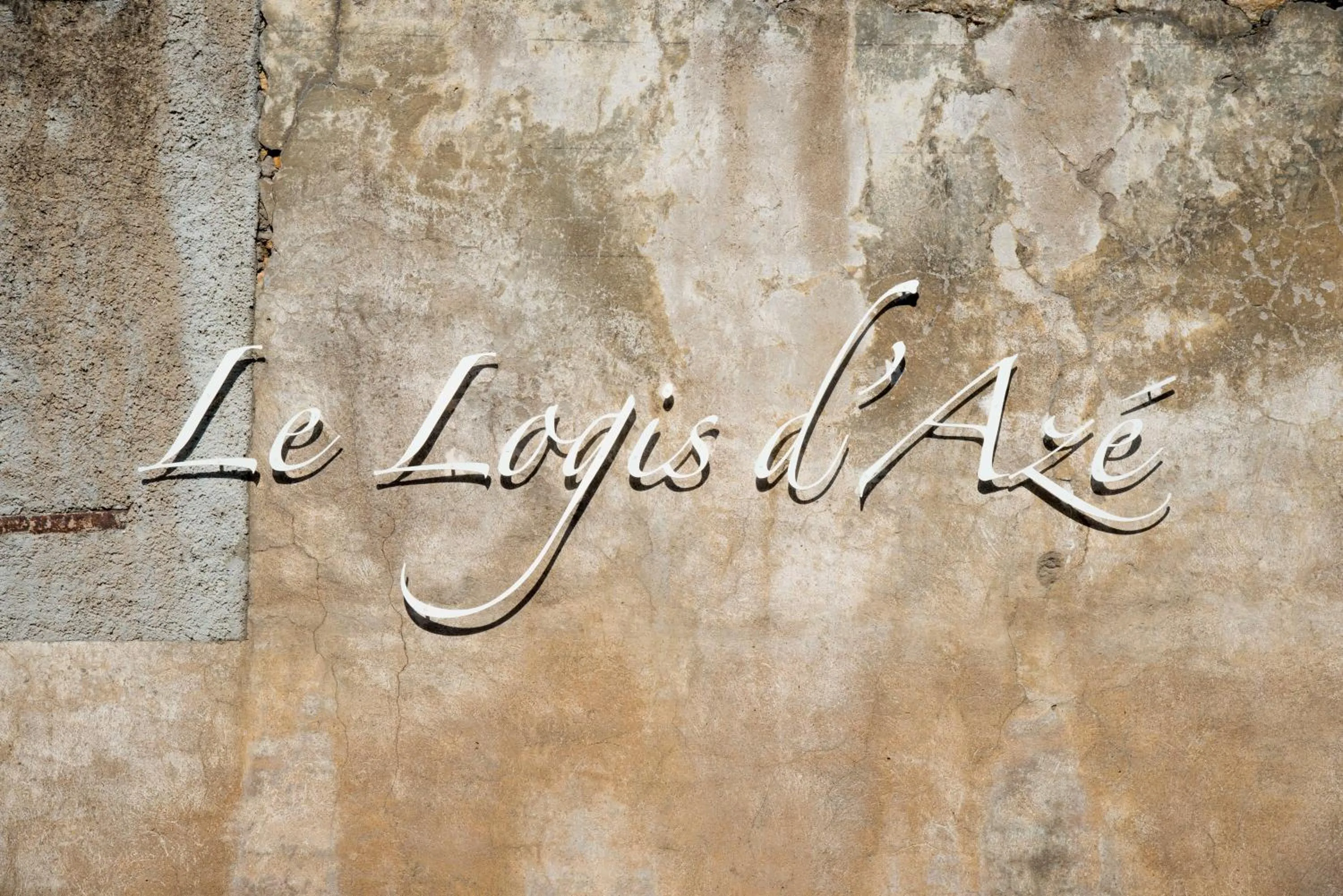 Property logo or sign in Le Logis D'Azé