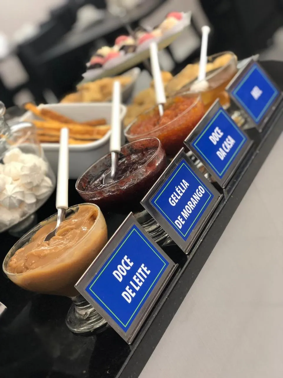 Breakfast in Tri Hotel Centro Chapecó