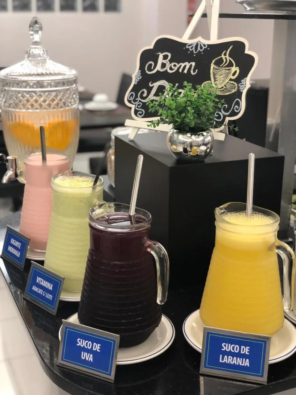 Breakfast in Tri Hotel Centro Chapecó