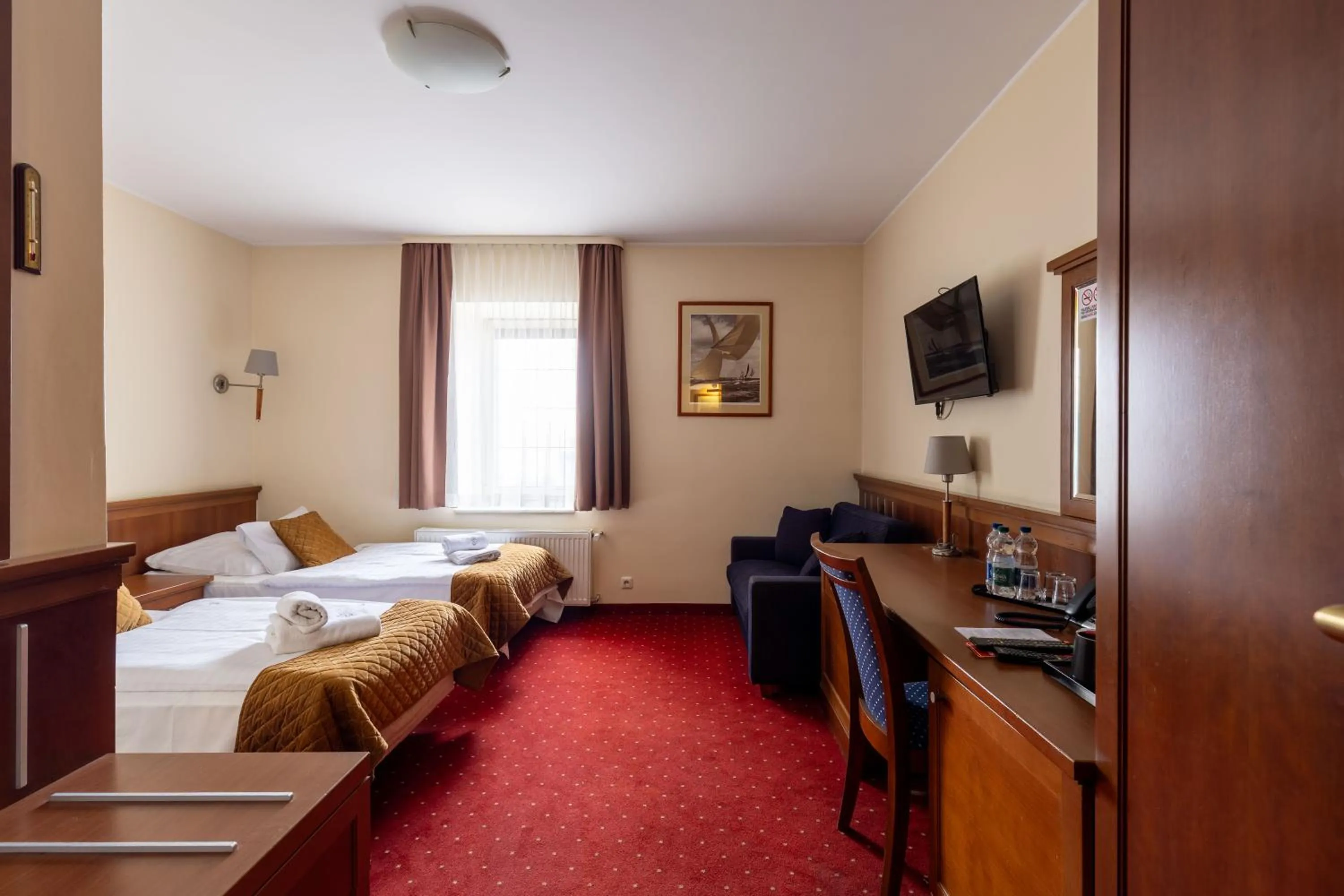 Bed in Hotel Diamond w Białym Dworku