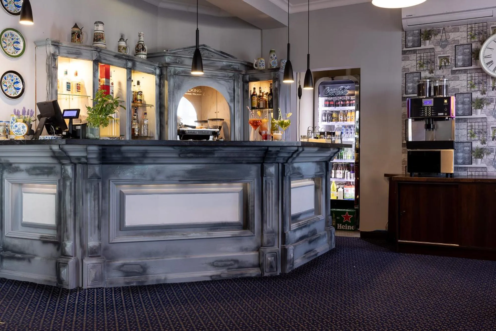 Restaurant/places to eat in Hotel Diamond w Białym Dworku