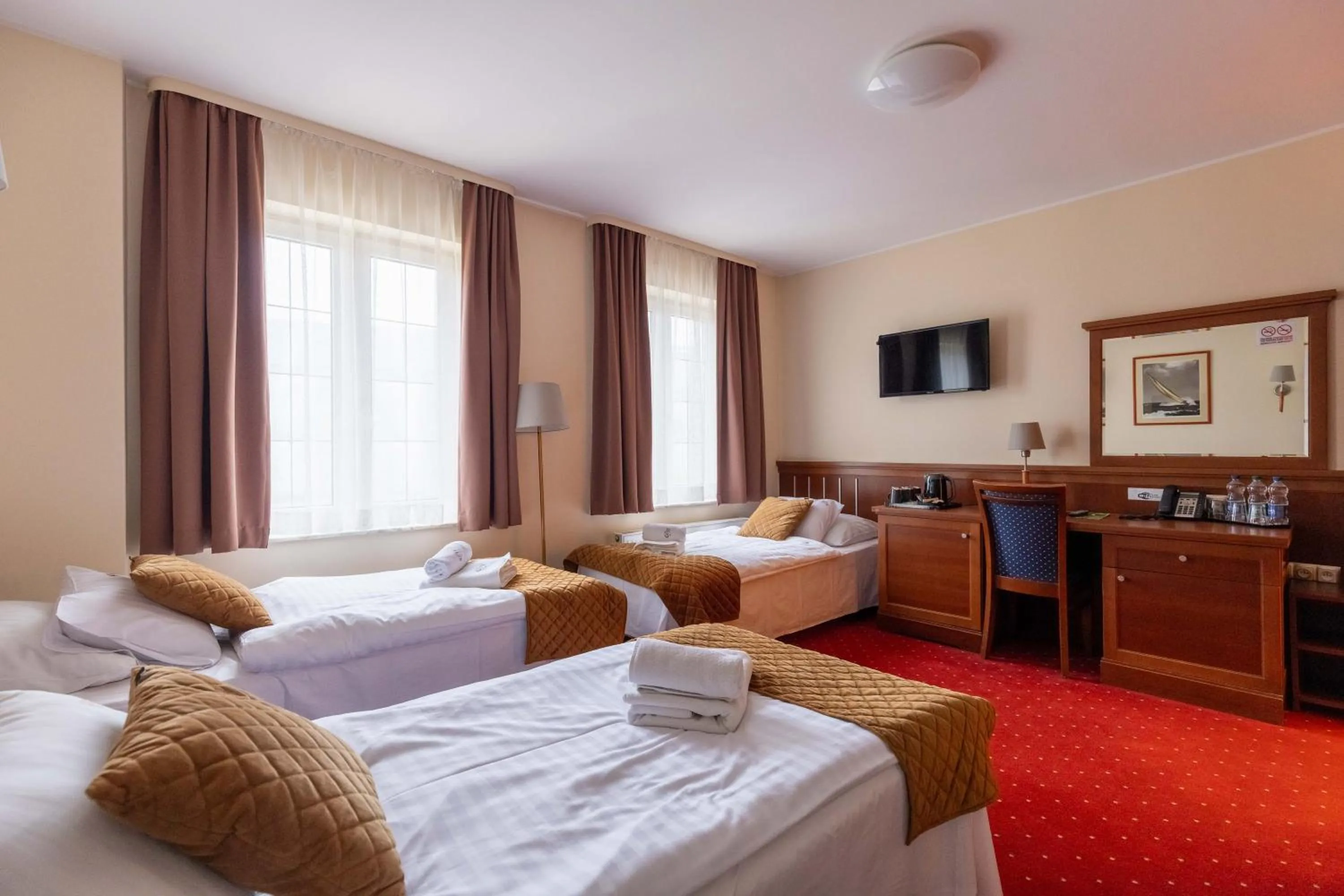 Bed in Hotel Diamond w Białym Dworku