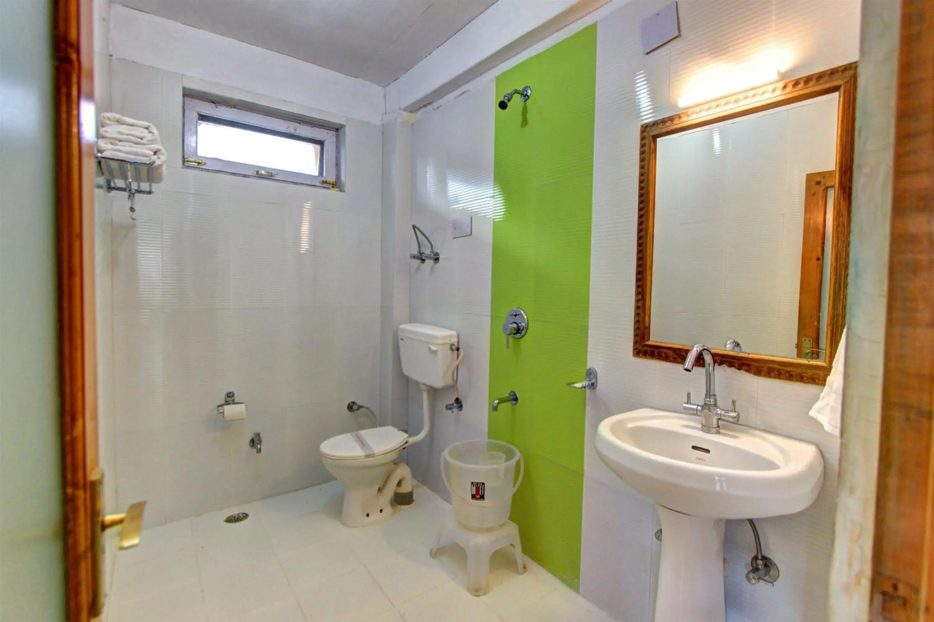 Deluxe King Room in Hotel Mountain face by Snow City Hotels Deluxe King Room in Hotel Mountain face by Snow City Hotels