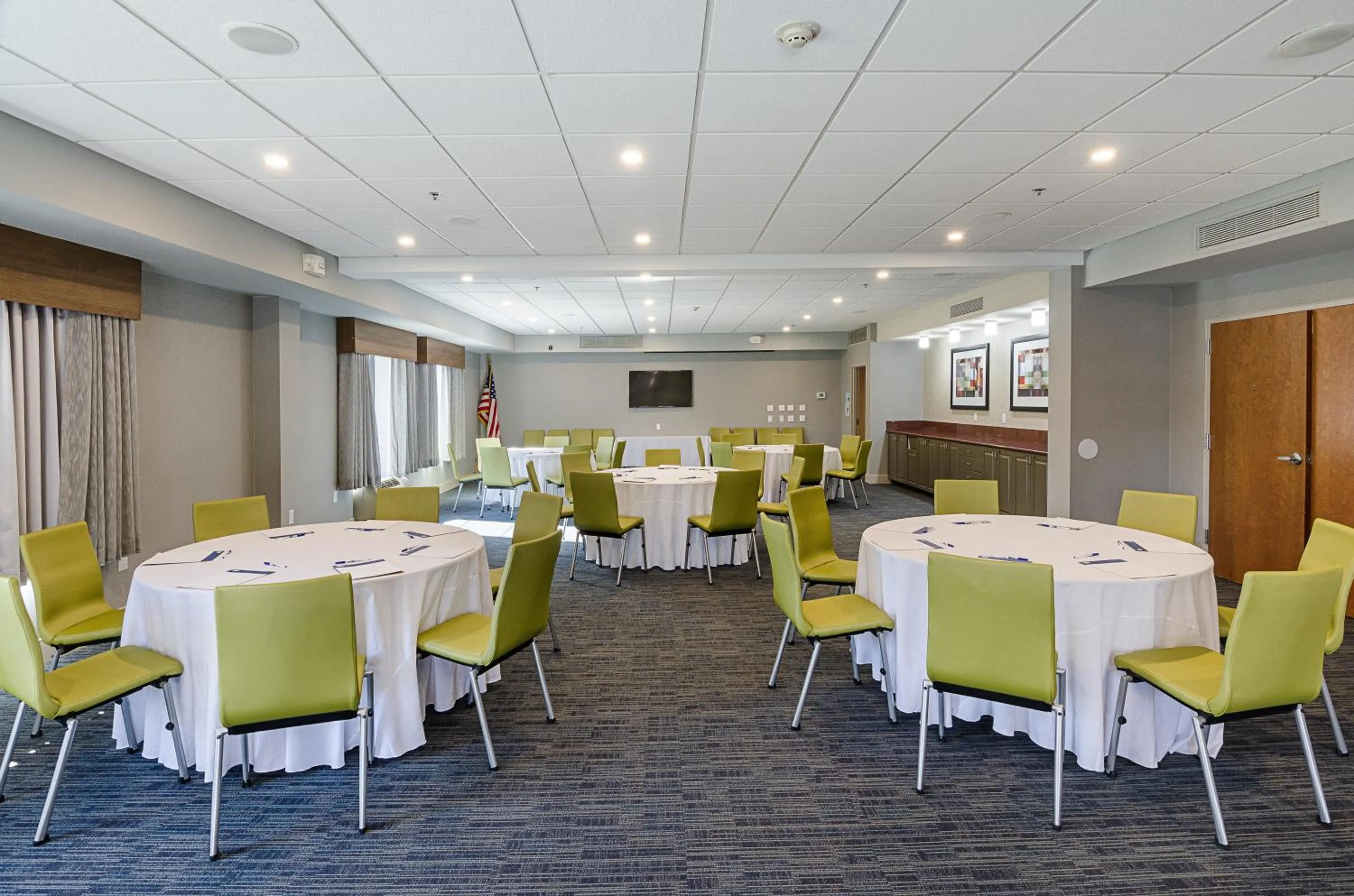 Meeting/conference room in Holiday Inn Express Lexington by IHG