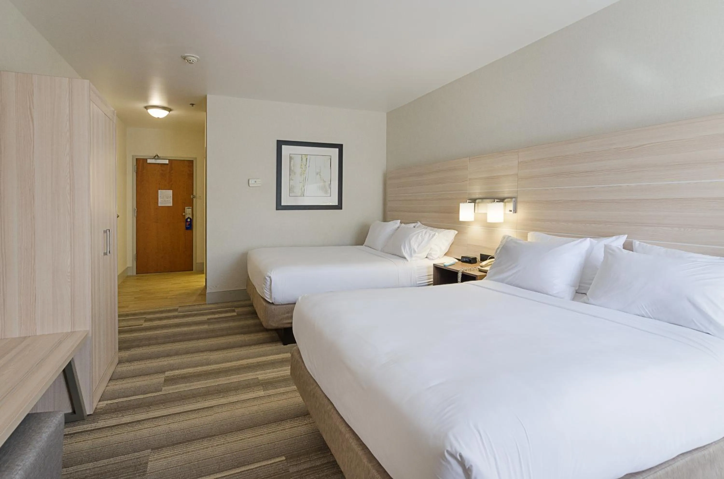 Bedroom, Bed in Holiday Inn Express Lexington by IHG