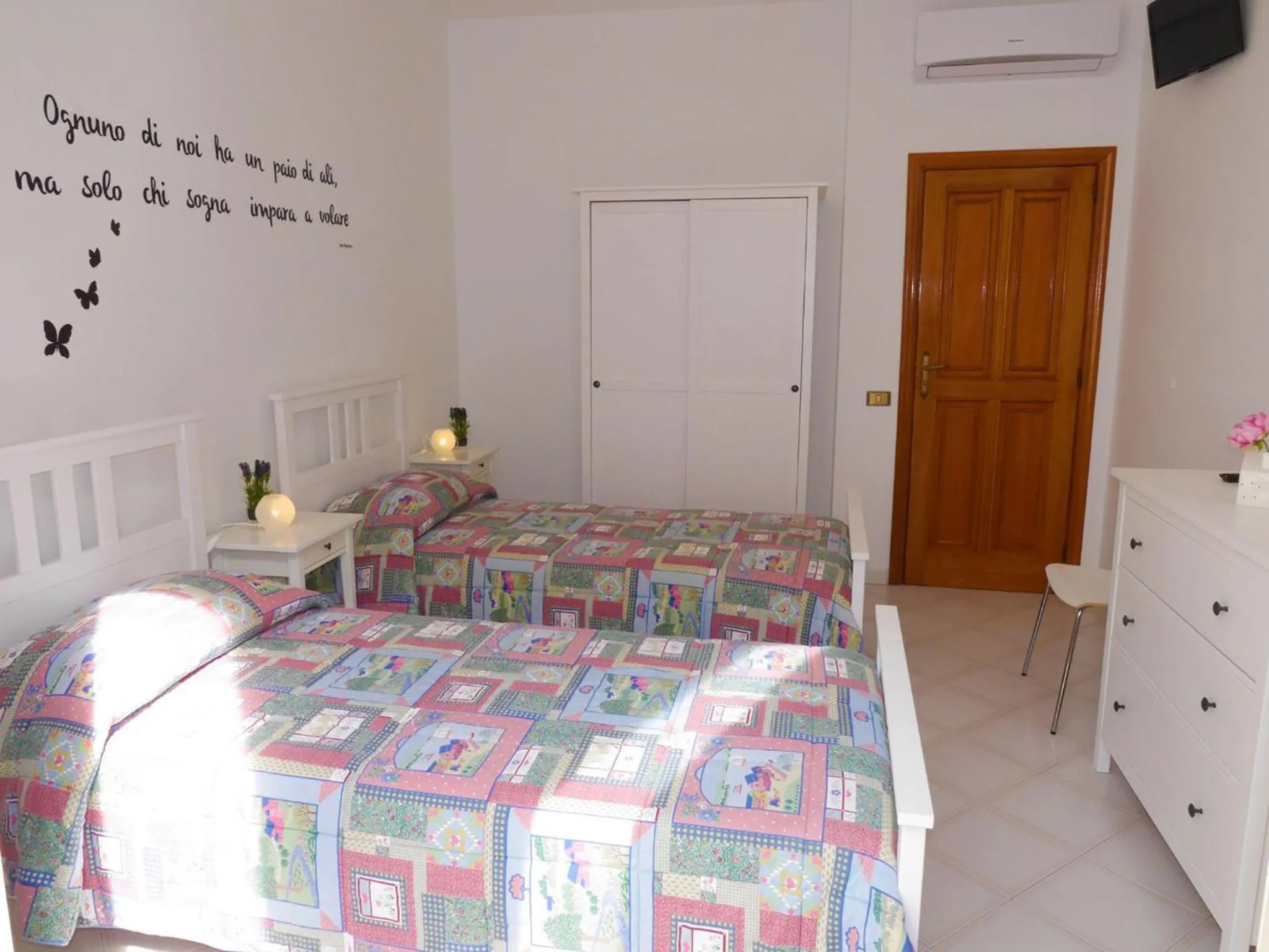 Photo of the whole room, Bed in A Casa di Anna