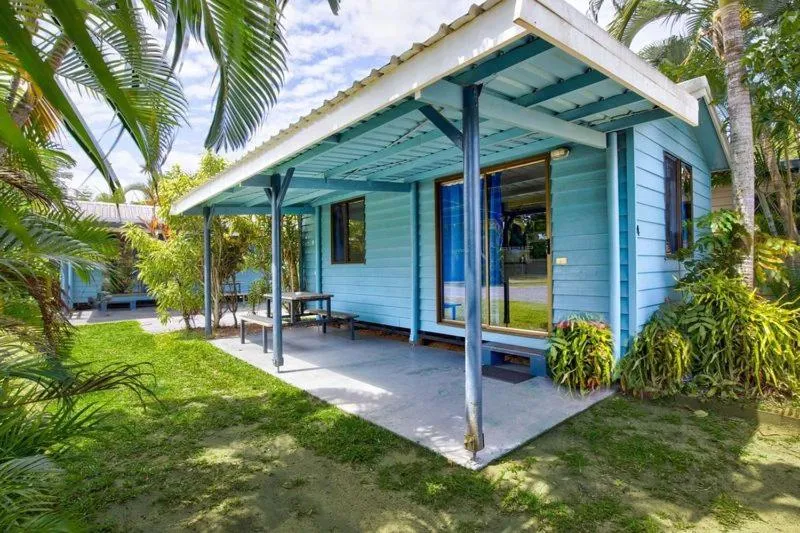 Property building in Kurrimine Beach Holiday Park