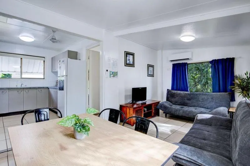 Living room in Kurrimine Beach Holiday Park