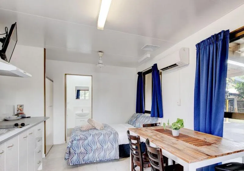 Bed in Kurrimine Beach Holiday Park