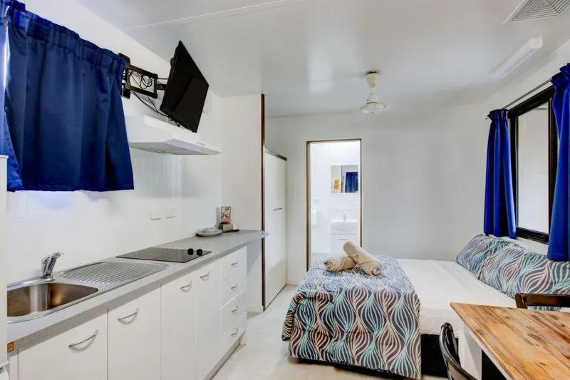 Bed in Kurrimine Beach Holiday Park