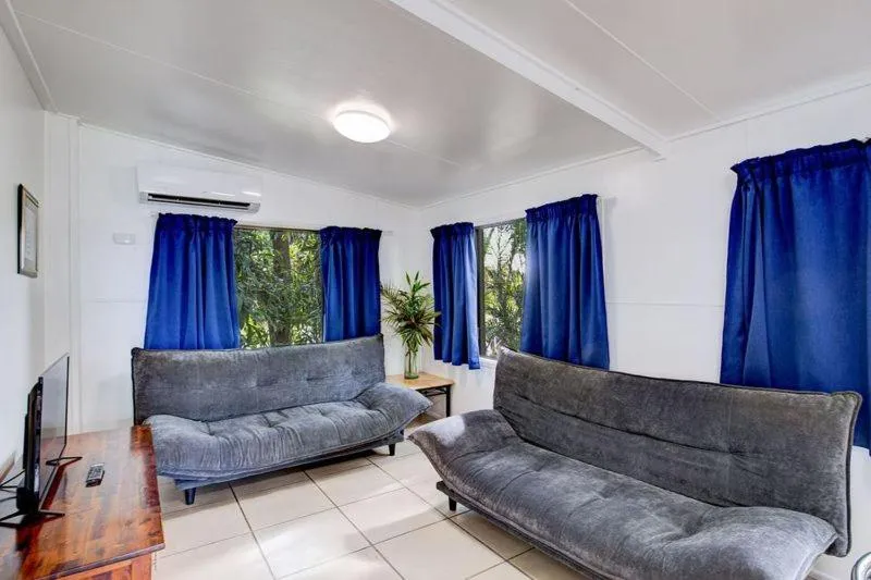 Living room in Kurrimine Beach Holiday Park
