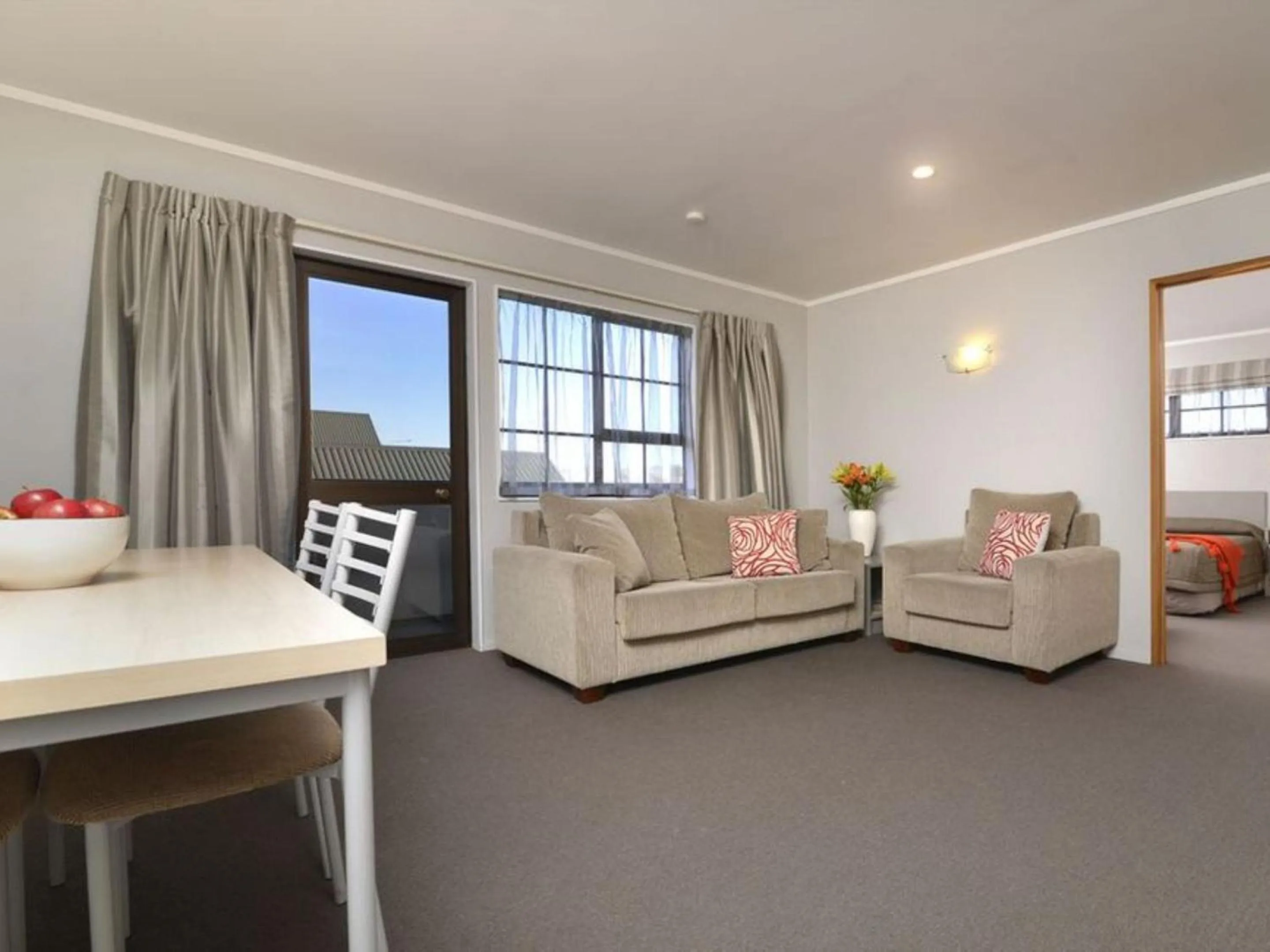 Balcony/Terrace in Knightsbridge Court Motor Lodge