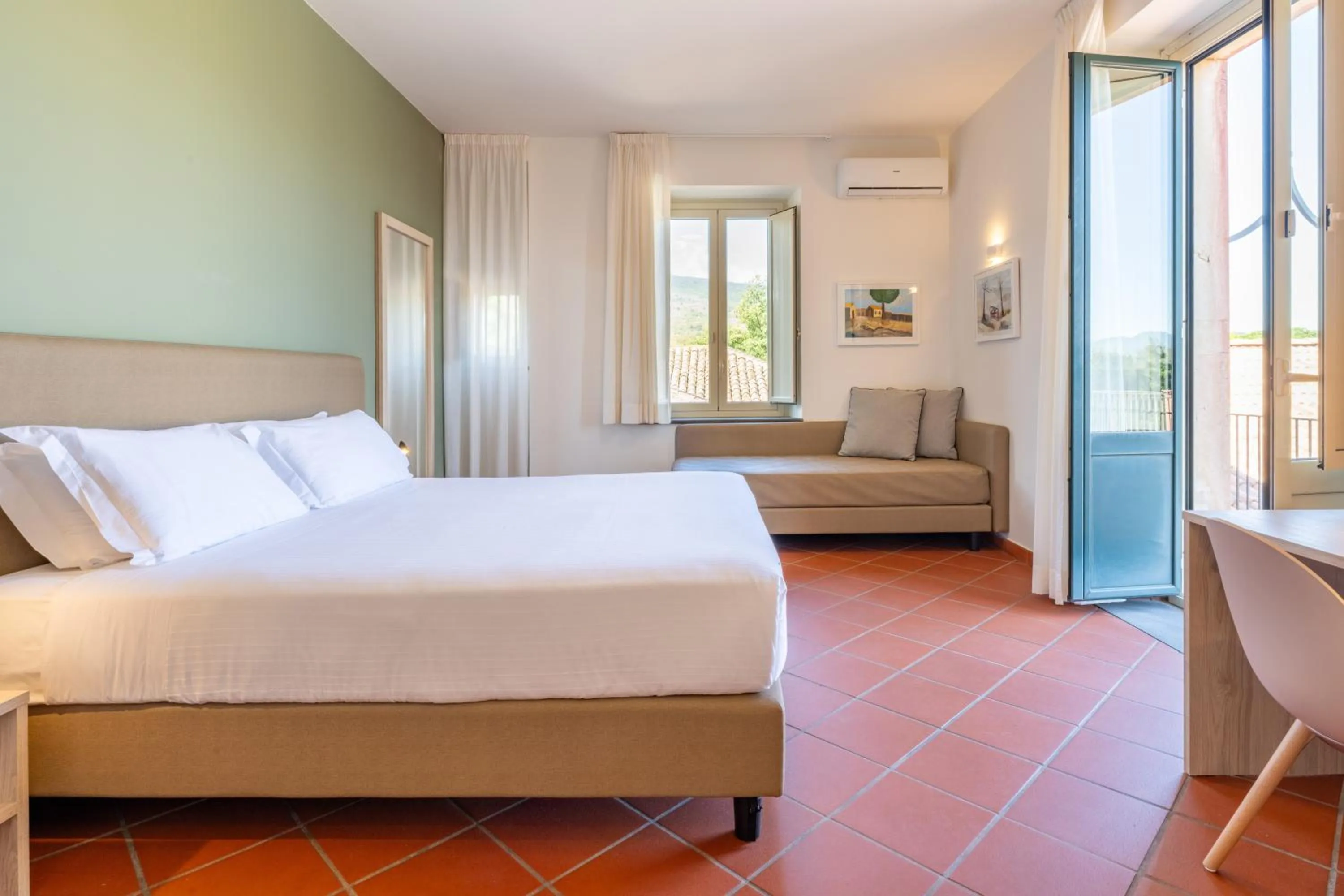 Bed in Picciolo Etna Golf Resort & Spa, Curio Collection by Hilton