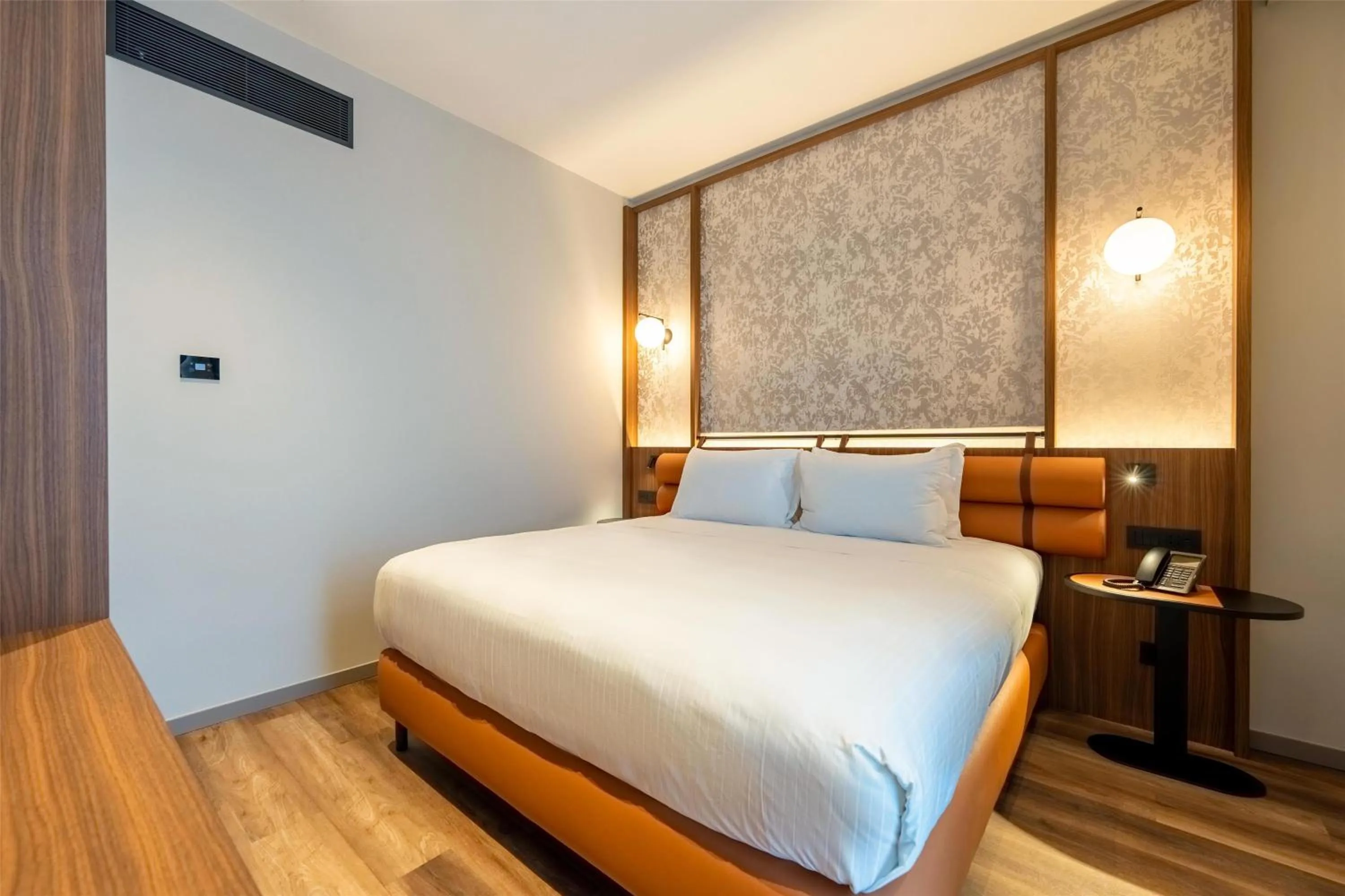 Bed in Picciolo Etna Golf Resort & Spa, Curio Collection by Hilton