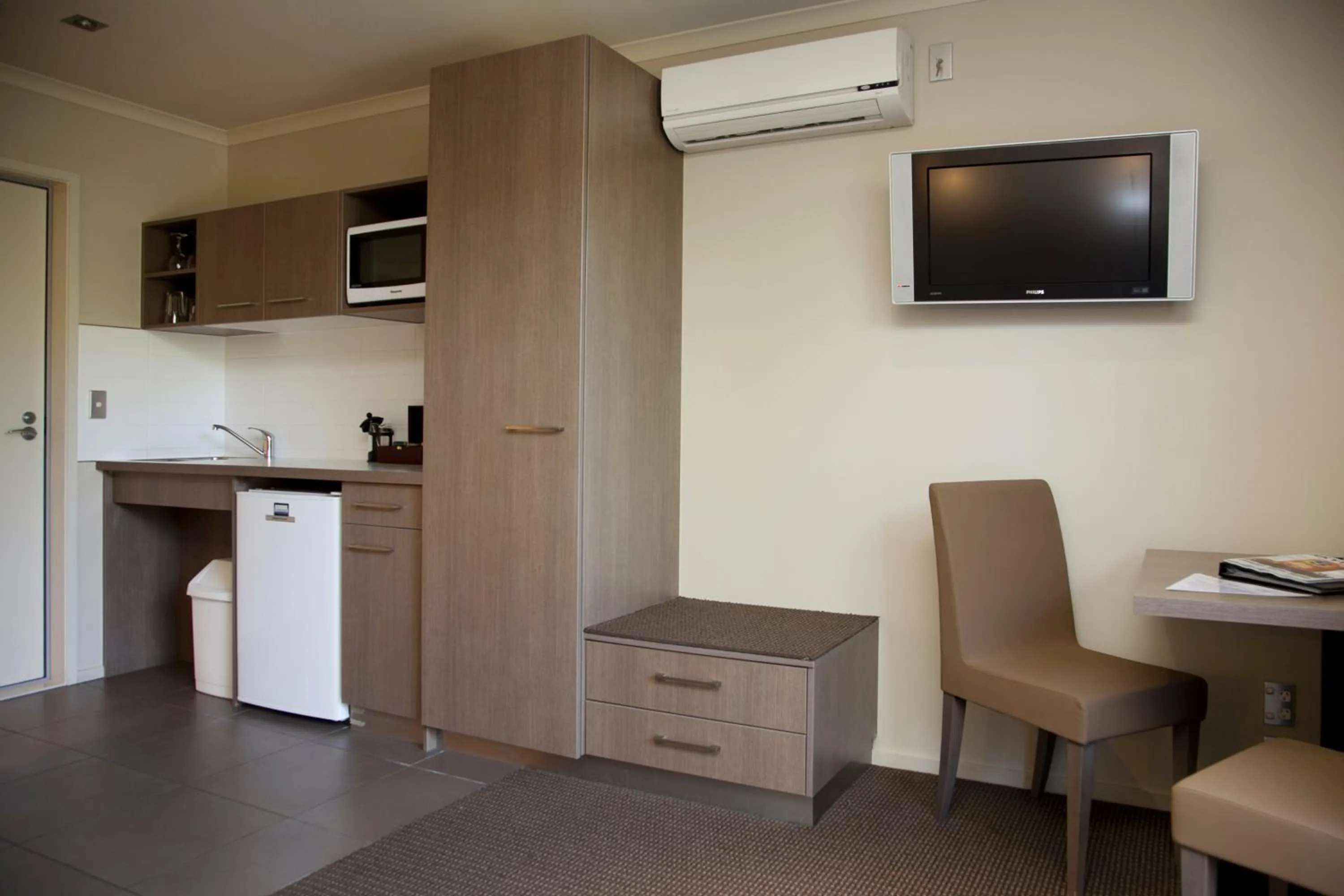 Kitchen or kitchenette in Beechtree Motel