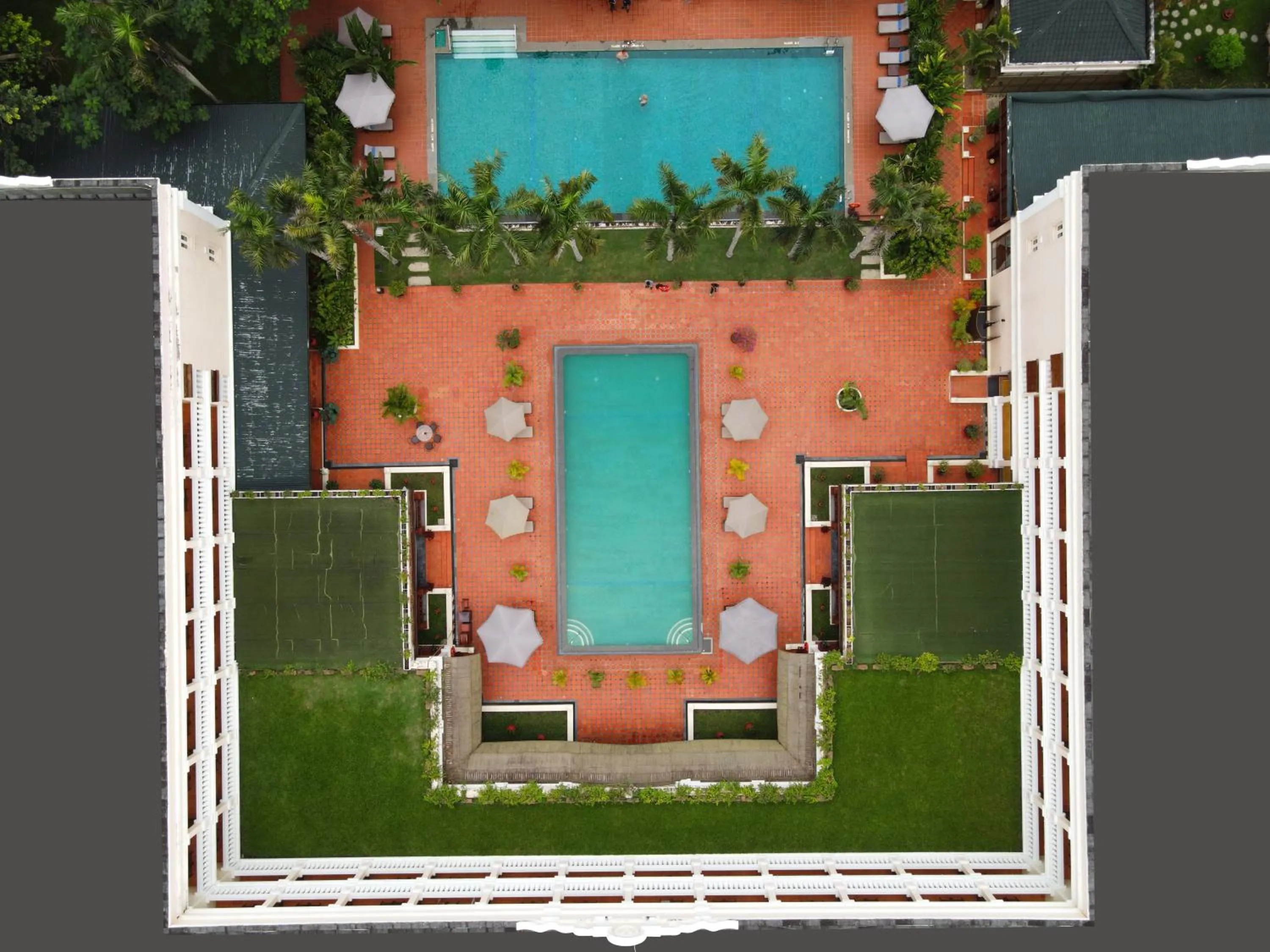 Swimming pool in Victoria Can Tho Resort